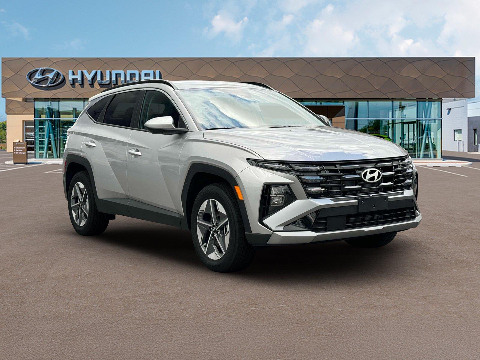 New 2026 Shimmering Silver Hyundai SEL image 11