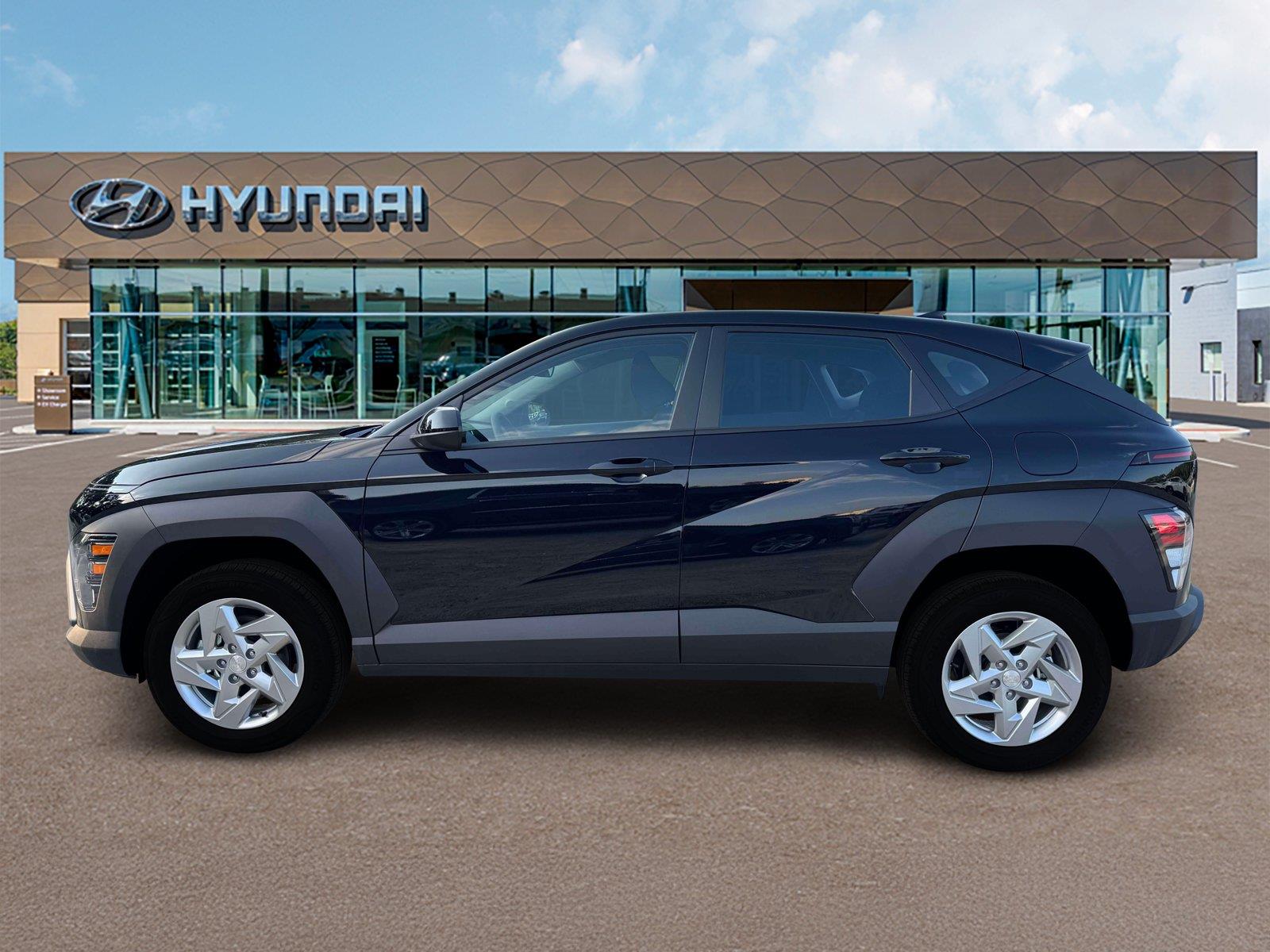 New 2027 Abyss Black Pearl Hyundai SE image 3