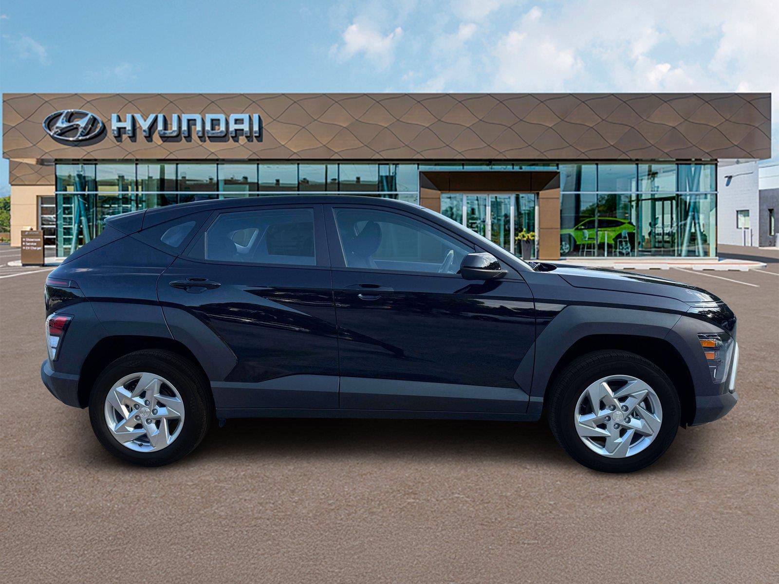 New 2027 Abyss Black Pearl Hyundai SE image 9