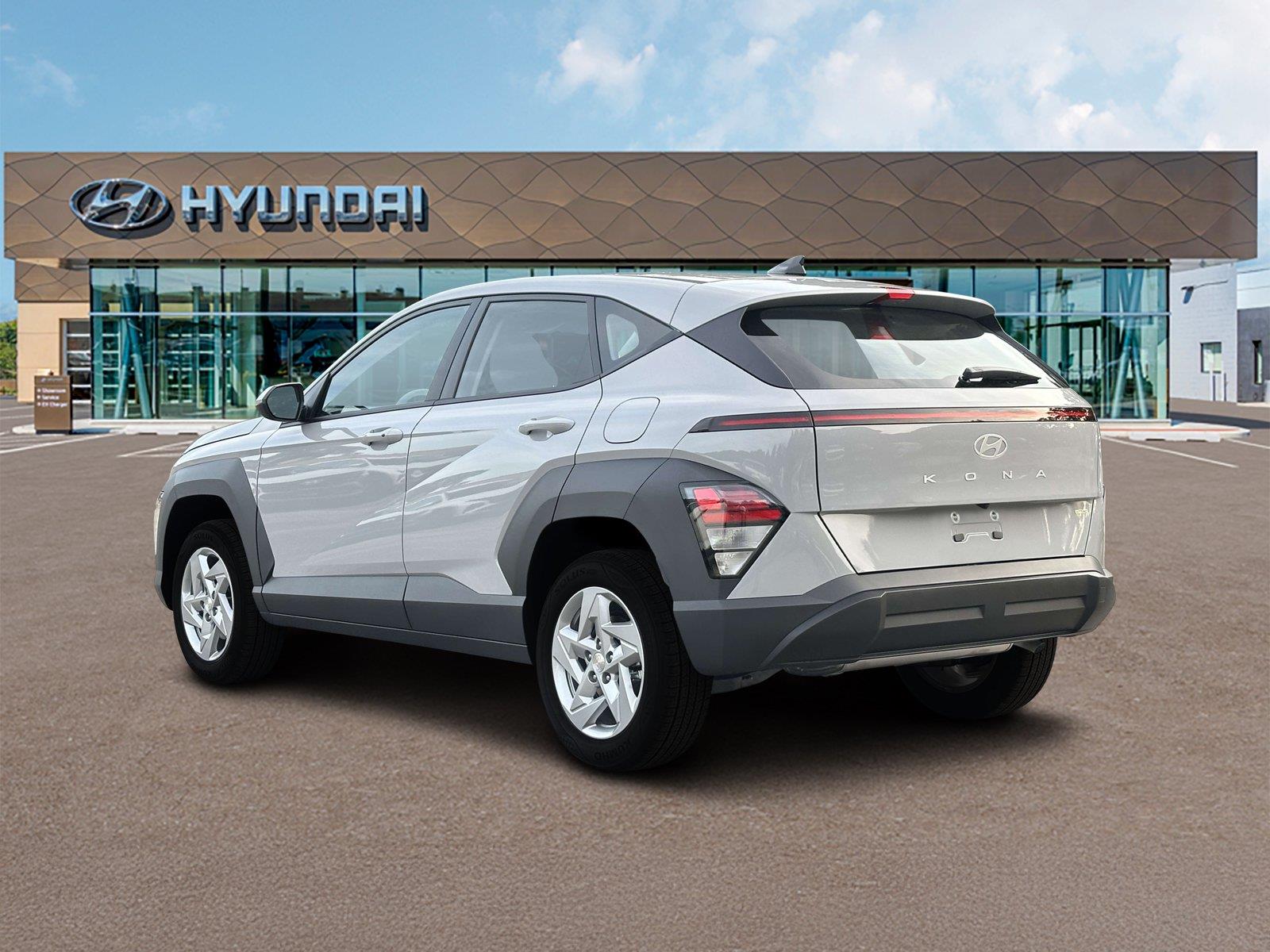 New 2027 Cyber Gray Metallic Hyundai SE image 5
