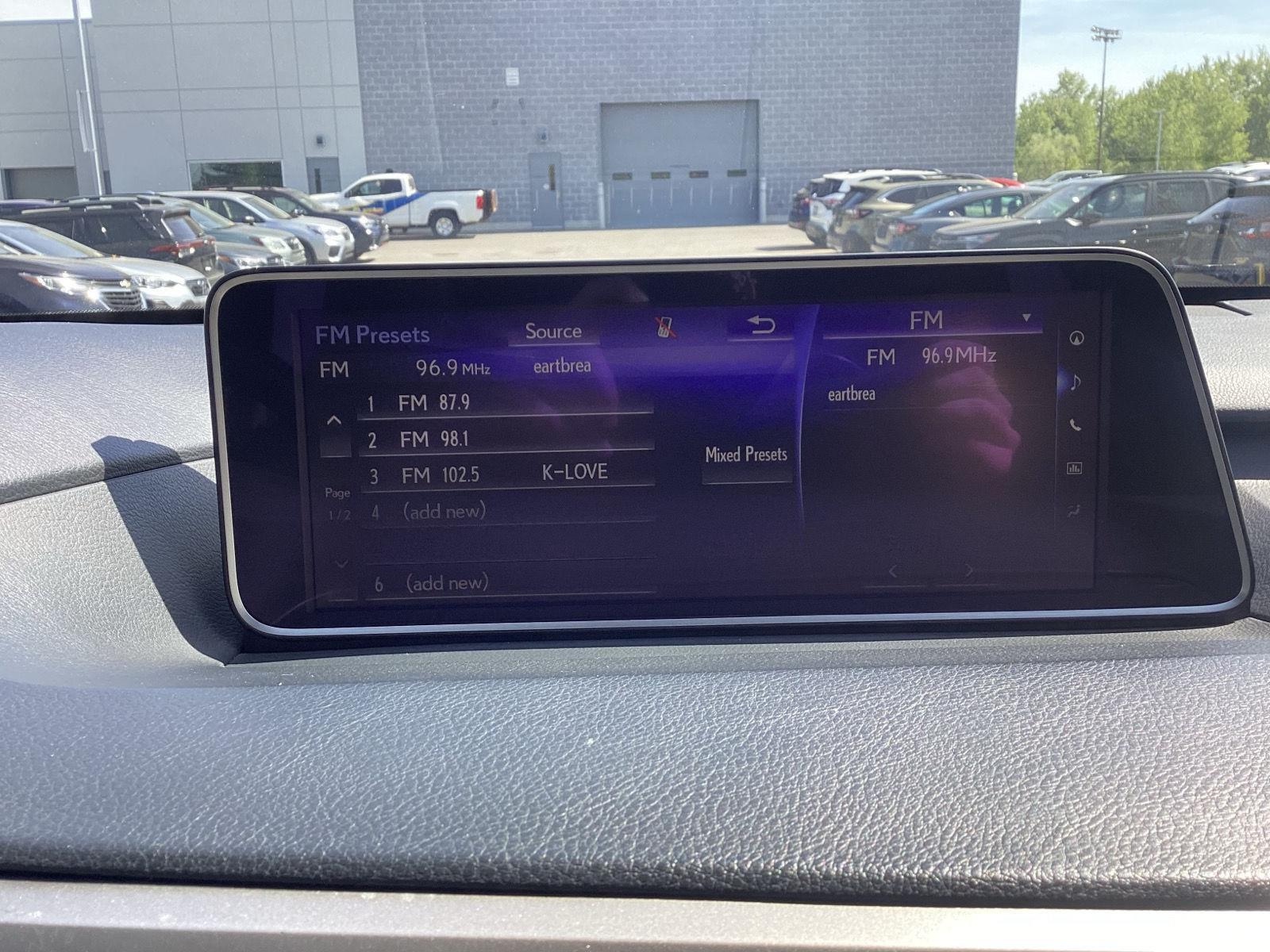 Used 2018 Matador Red Mica Lexus Base image 24