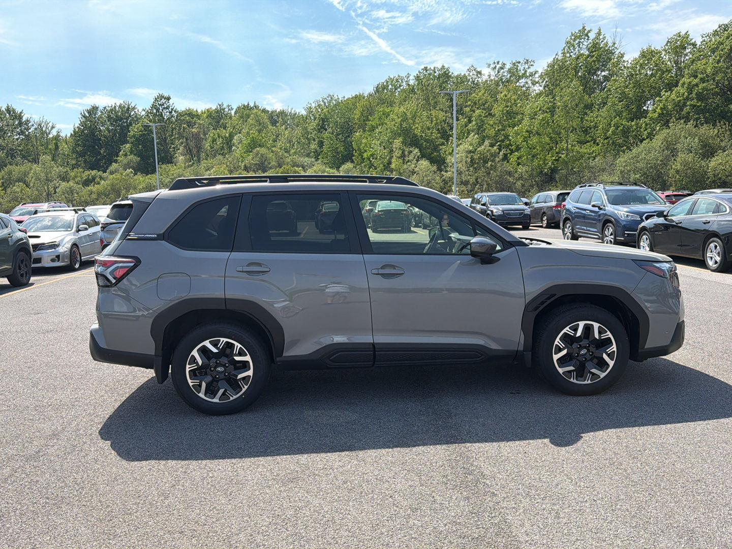 Certified Used 2025 River Rock Pearl Subaru Premium image 3