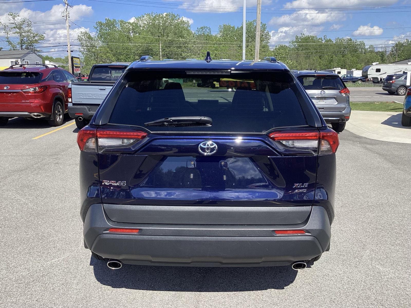 Used 2023 Blueprint Toyota XLE Premium image 6
