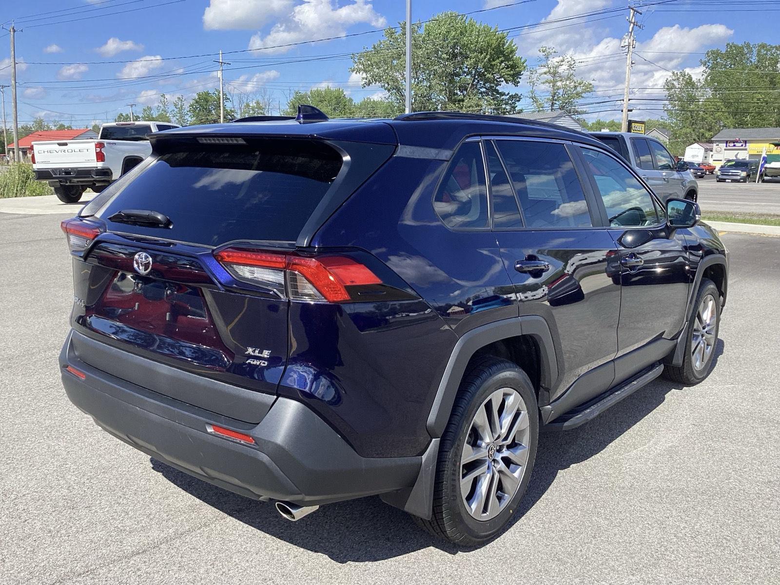 Used 2023 Blueprint Toyota XLE Premium image 9