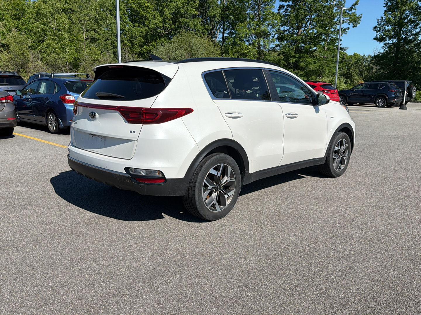 Used 2020 Snow White Pearl Kia EX image 4