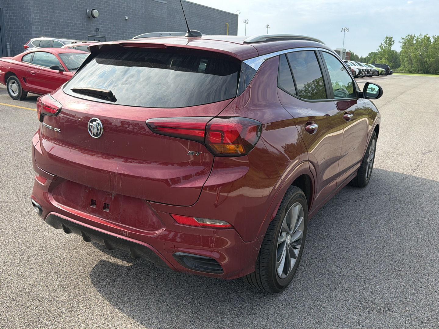 Used 2023 Cinnabar Metallic Buick Select image 4
