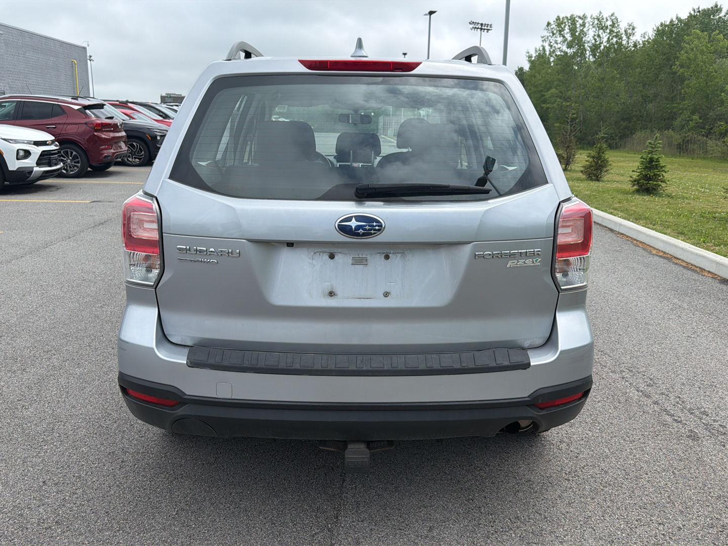Used 2017 Ice Silver Metallic Subaru  image 5
