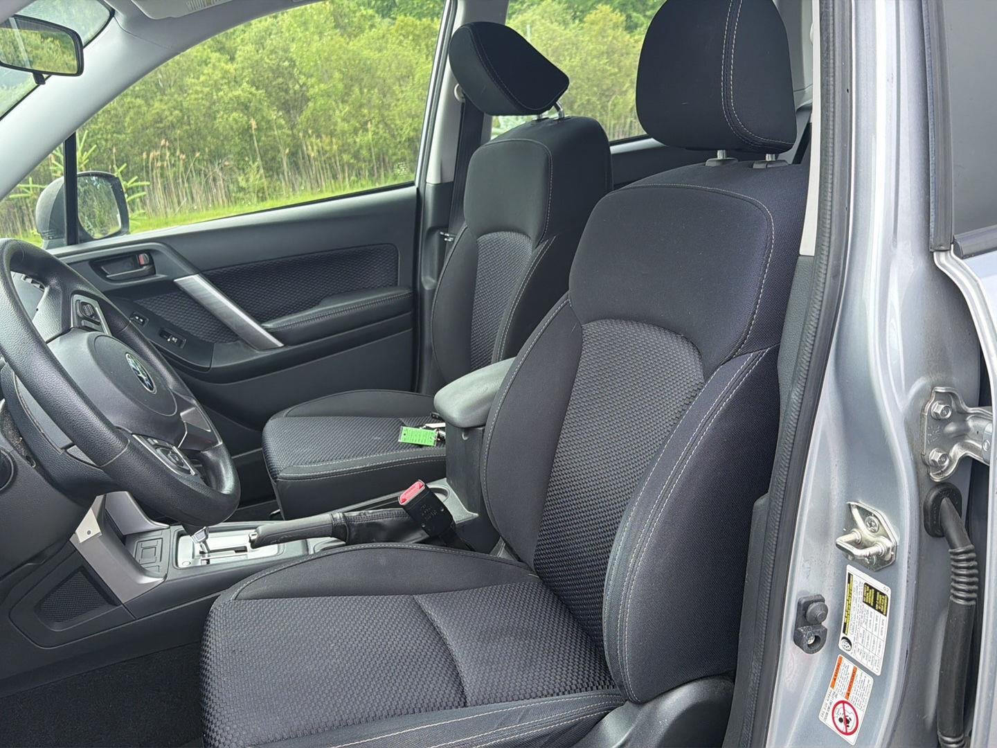 Used 2017 Ice Silver Metallic Subaru  image 10