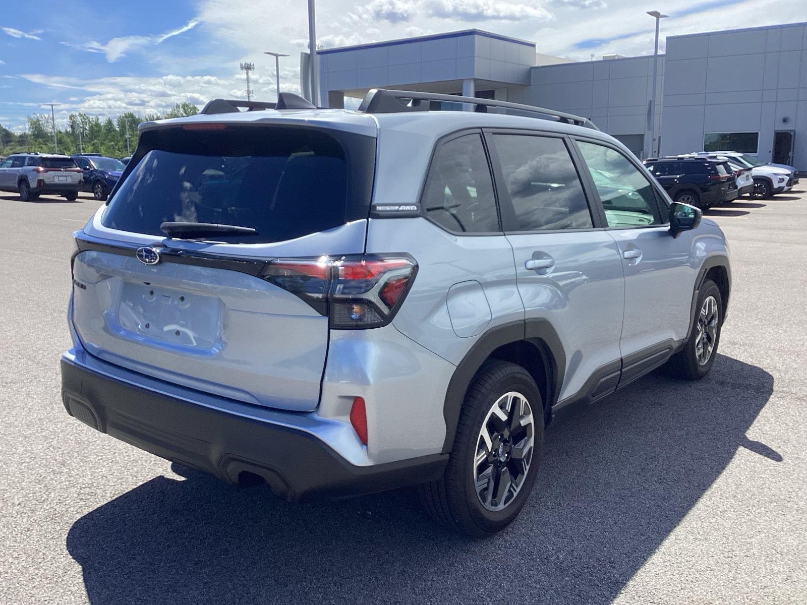 Certified Used 2025 Ice Silver Metallic Subaru Premium image 9