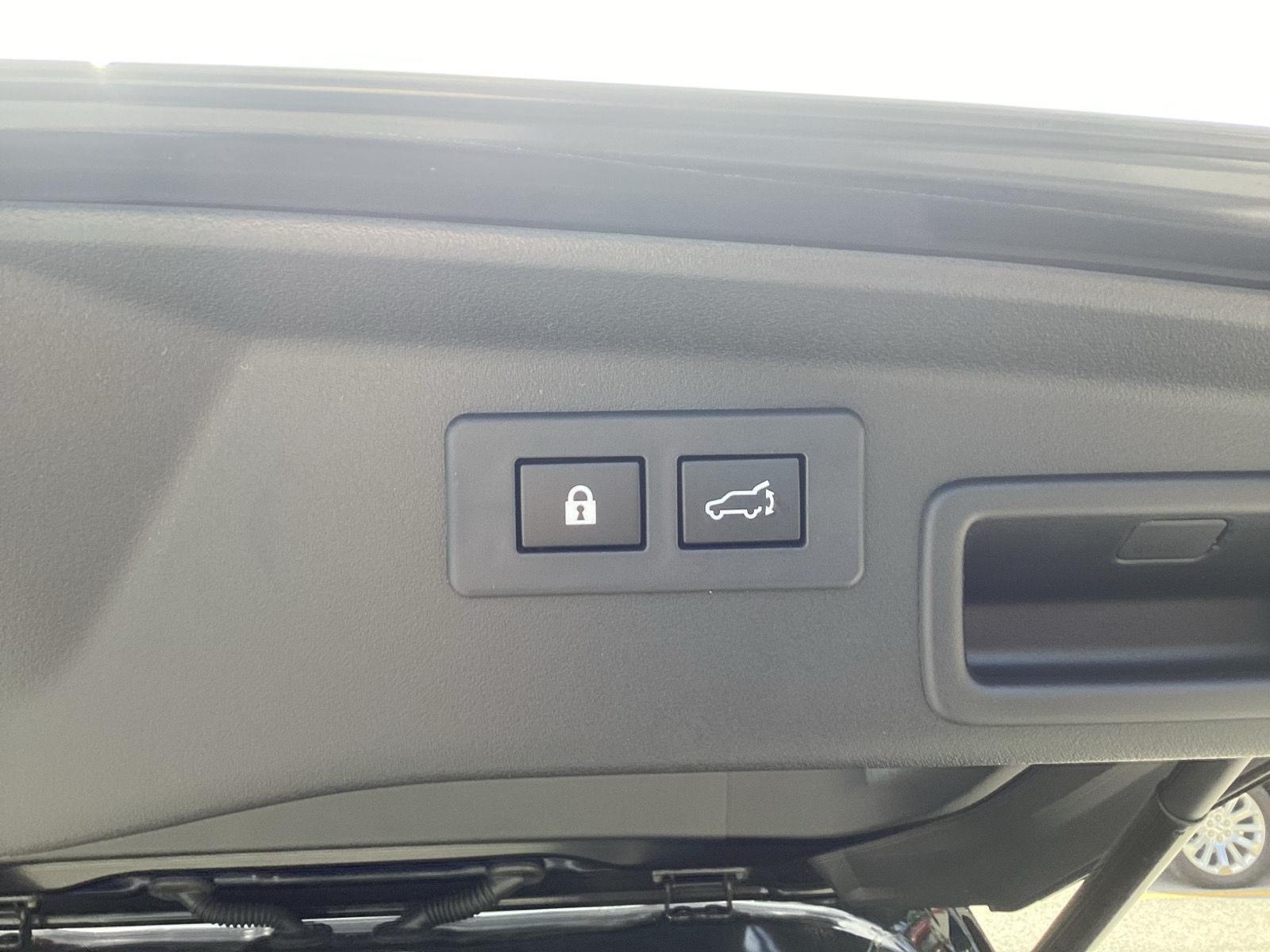 Certified Used 2026 Crystal Black Silica Subaru Premium image 8