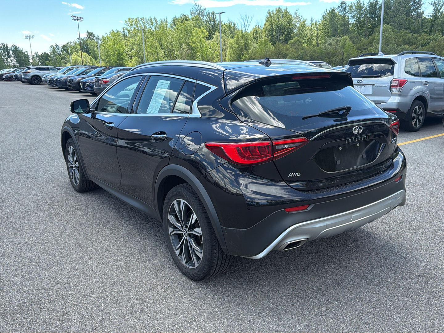 Used 2018 Malbec Black INFINITI Luxury image 6