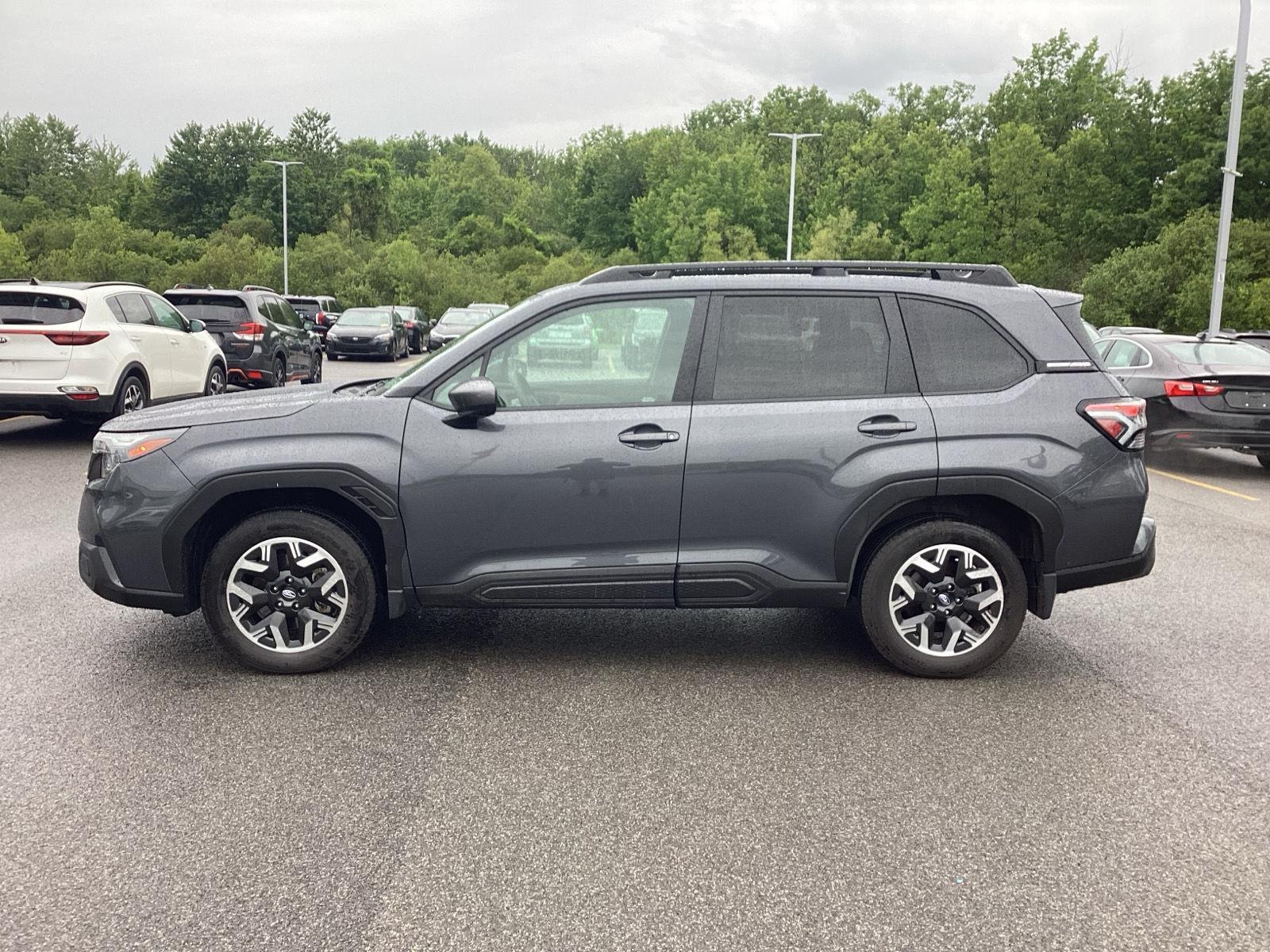 New 2025 Magnetite Gray Metallic Subaru Premium image 4