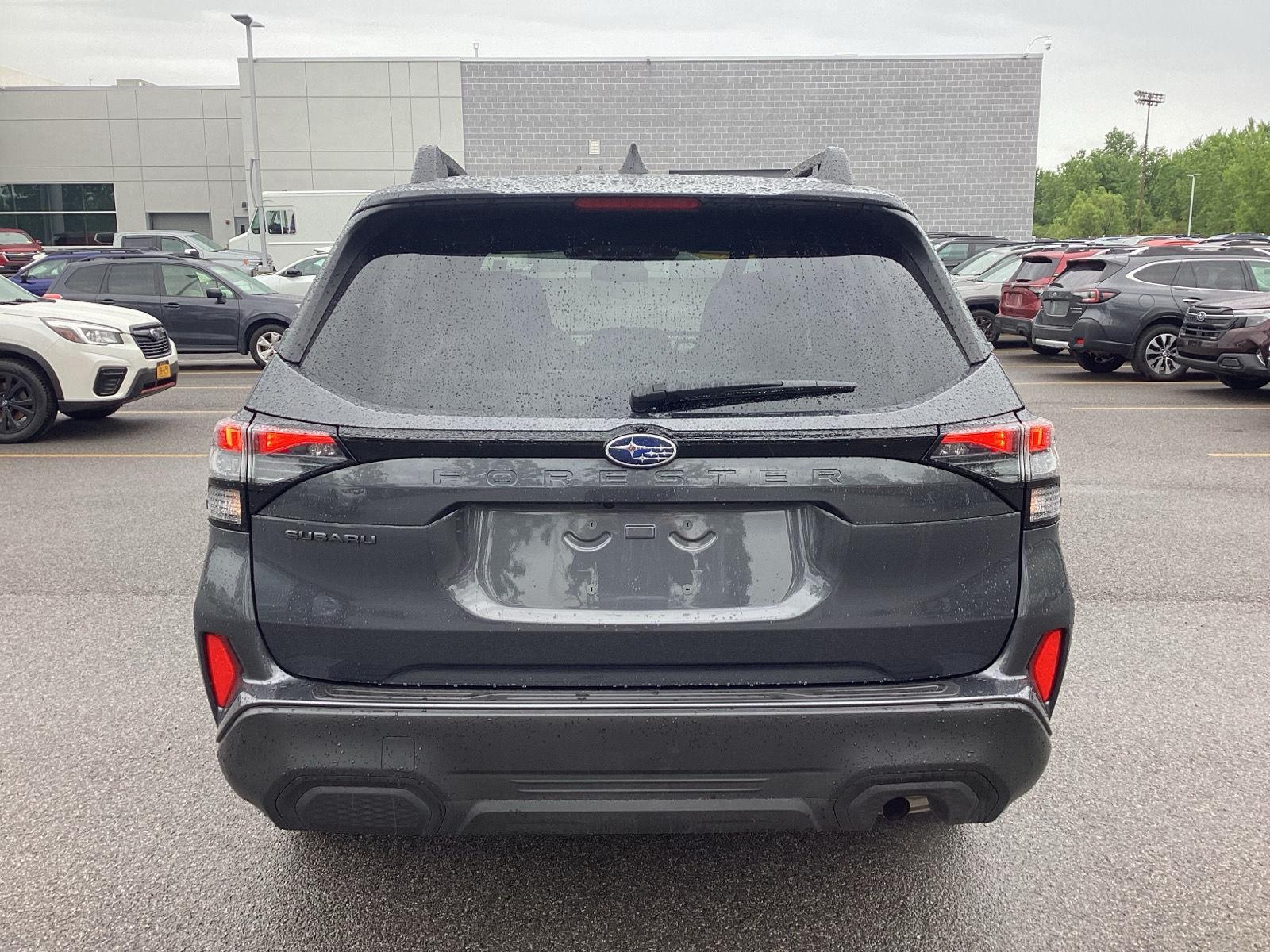 New 2025 Magnetite Gray Metallic Subaru Premium image 6