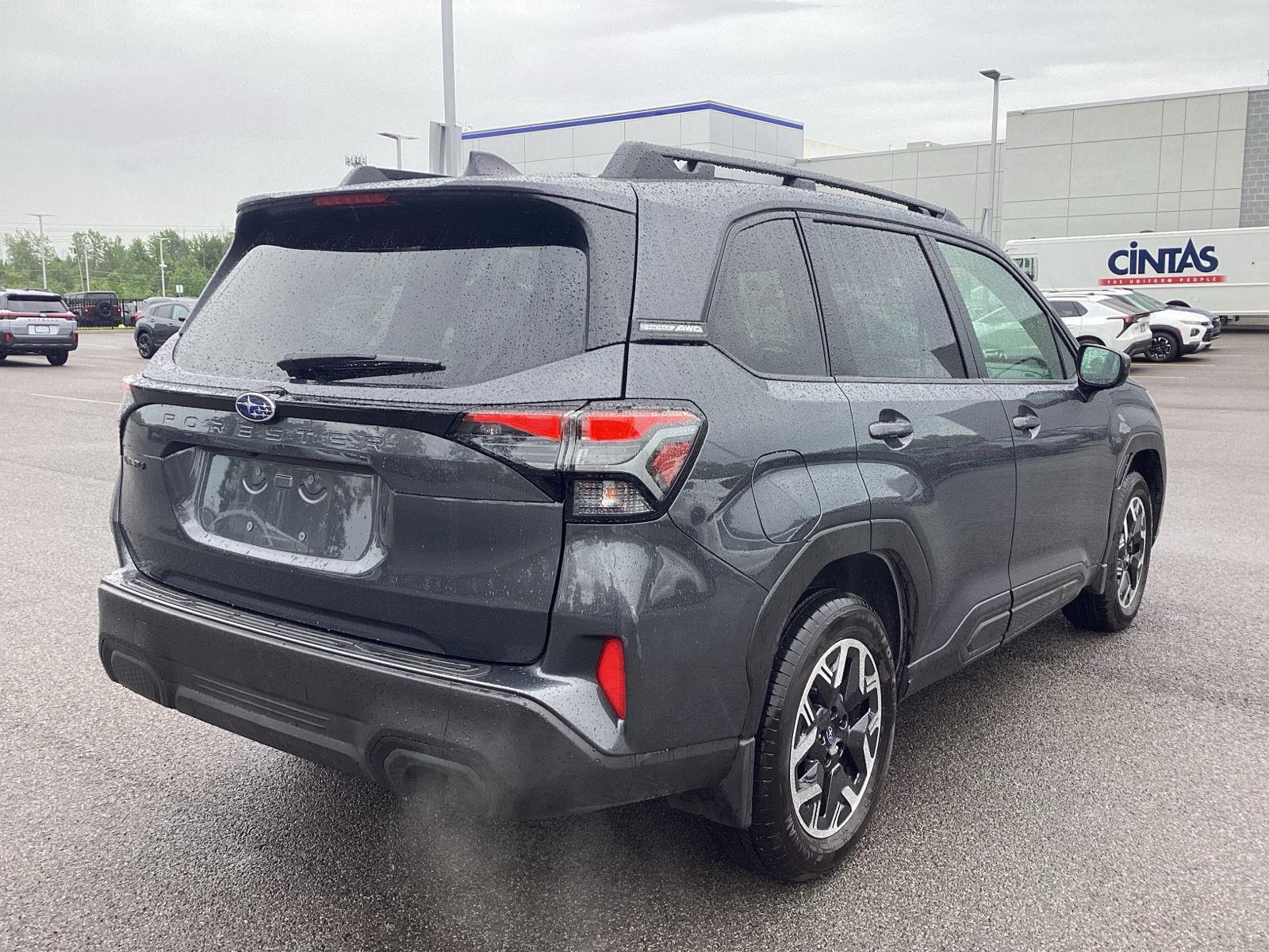 New 2025 Magnetite Gray Metallic Subaru Premium image 8