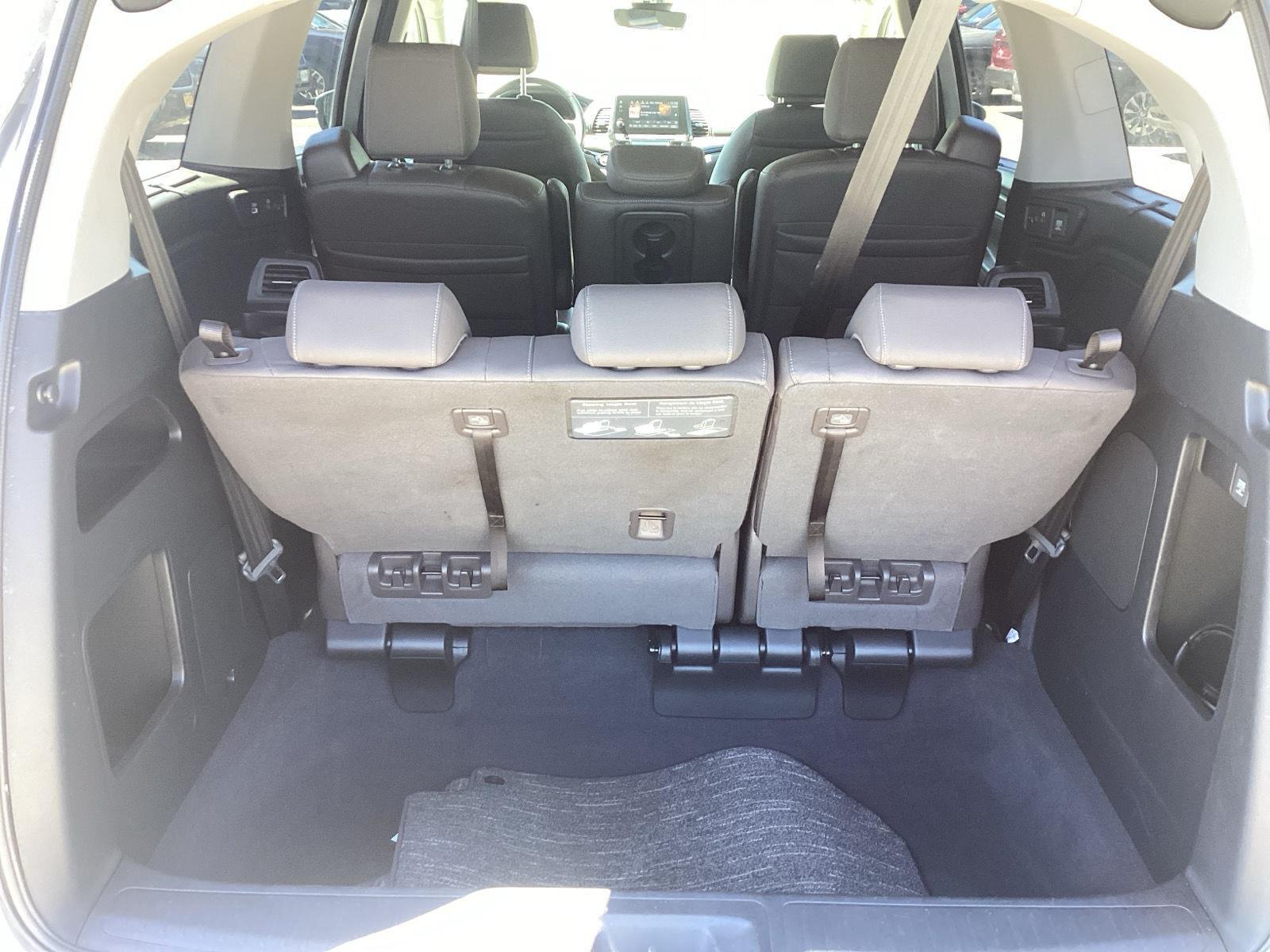 Used 2021 Lunar Silver Metallic Honda Touring image 7