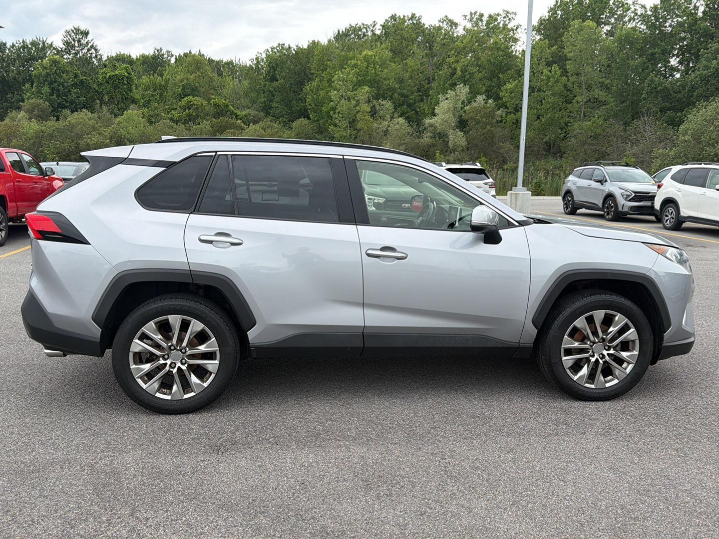 Used 2019 Silver Sky Metallic Toyota Limited image 4