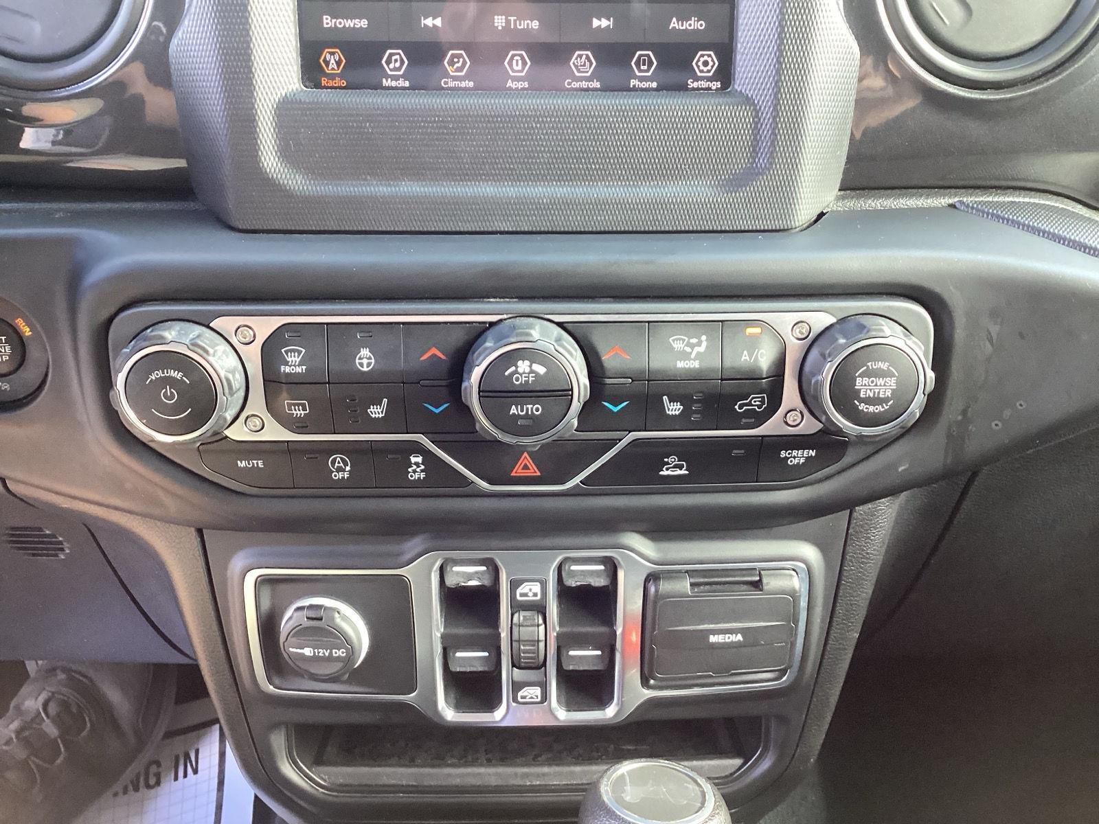 Used 2021 Bright White Clearcoat Jeep Unlimited Sport Altitude image 21