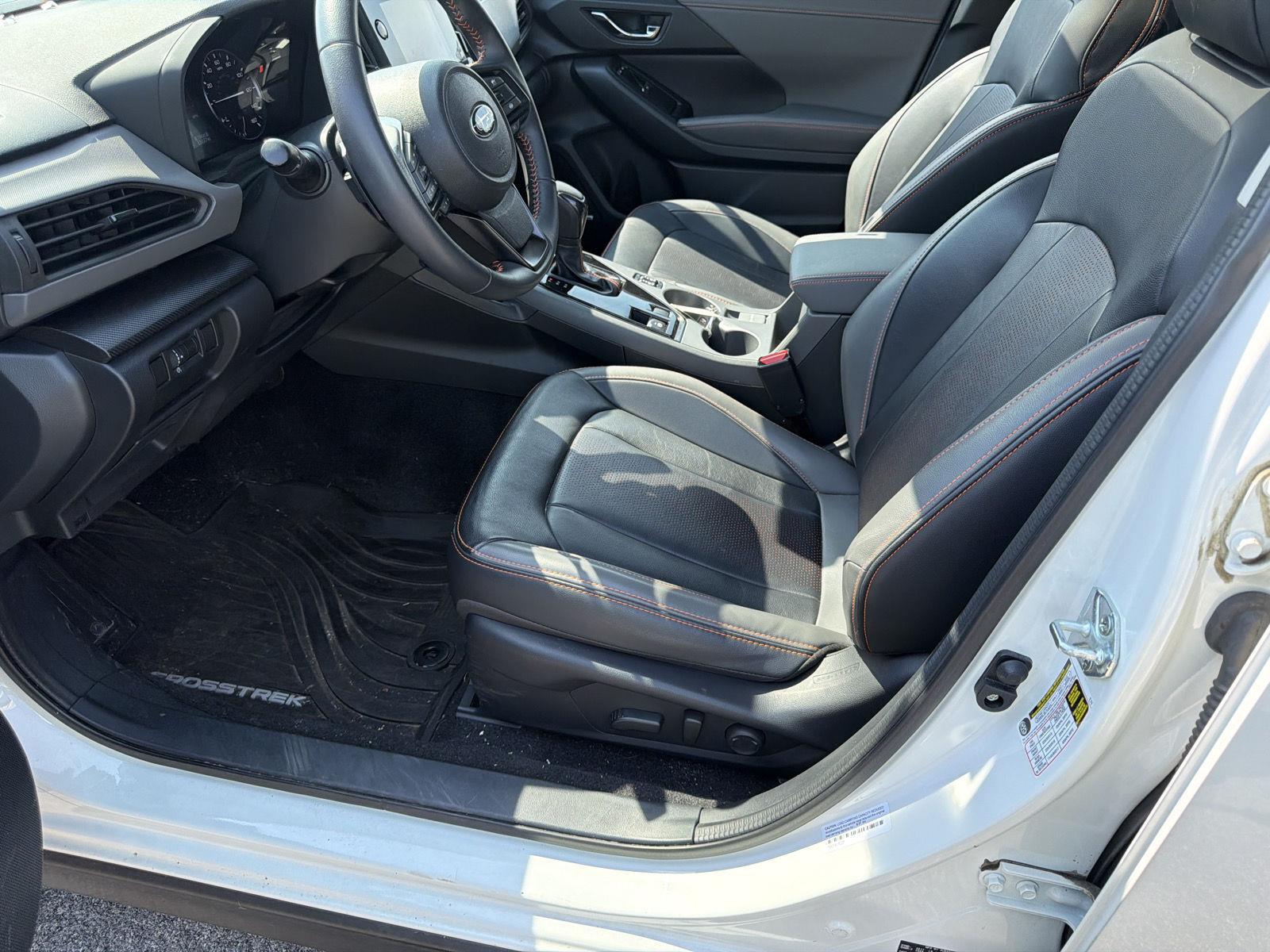 Used 2024 Crystal White Pearl Subaru Limited image 10