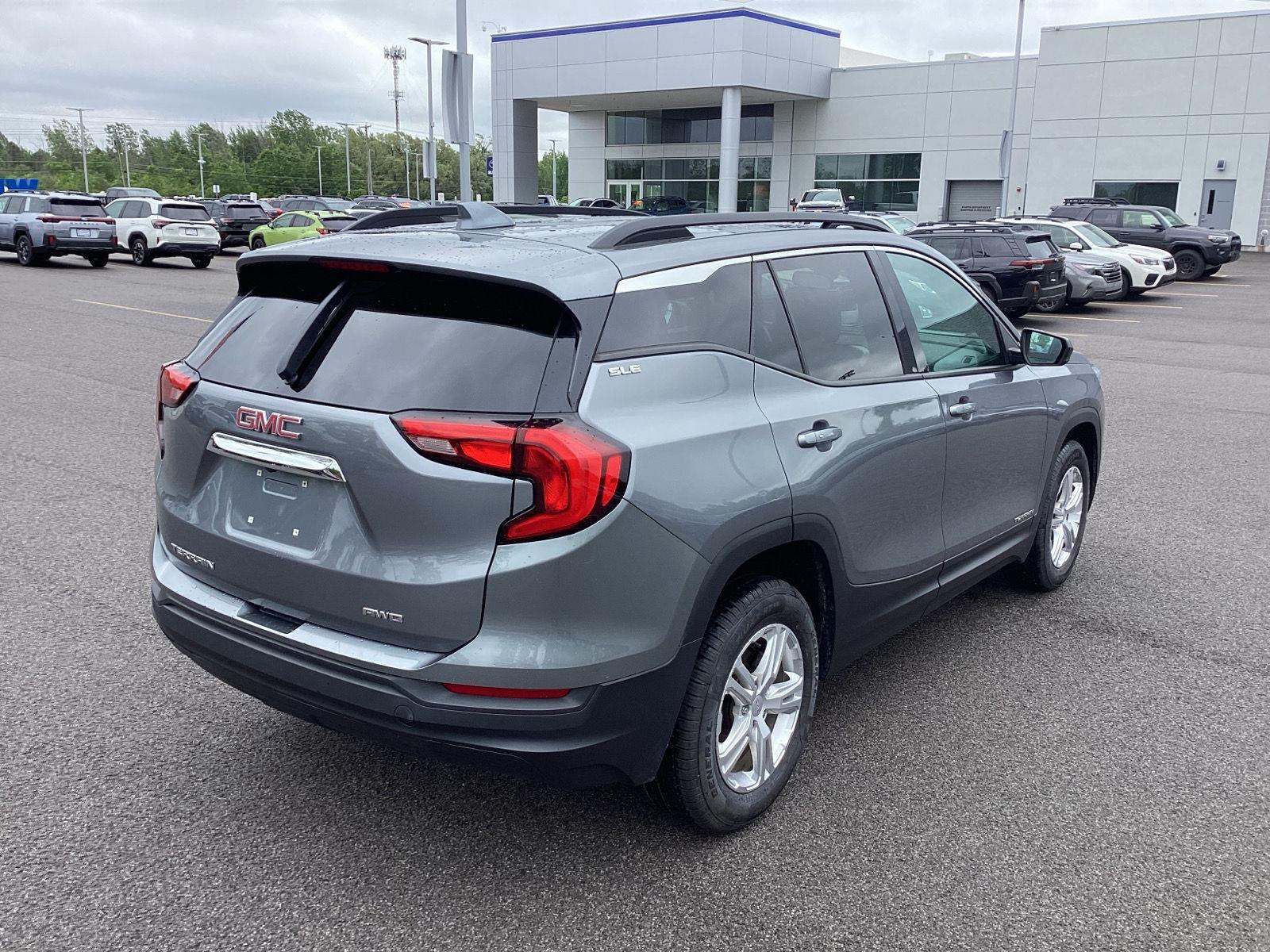 Used 2020 Satin Steel Metallic GMC SLE image 9