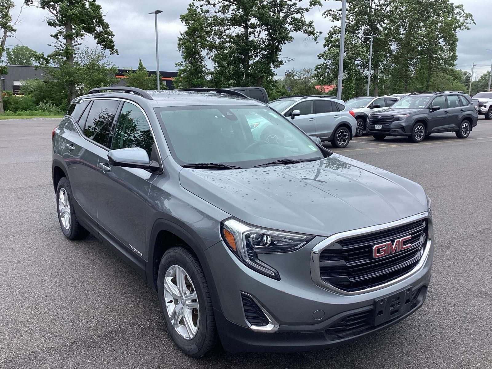 Used 2020 Satin Steel Metallic GMC SLE image 11