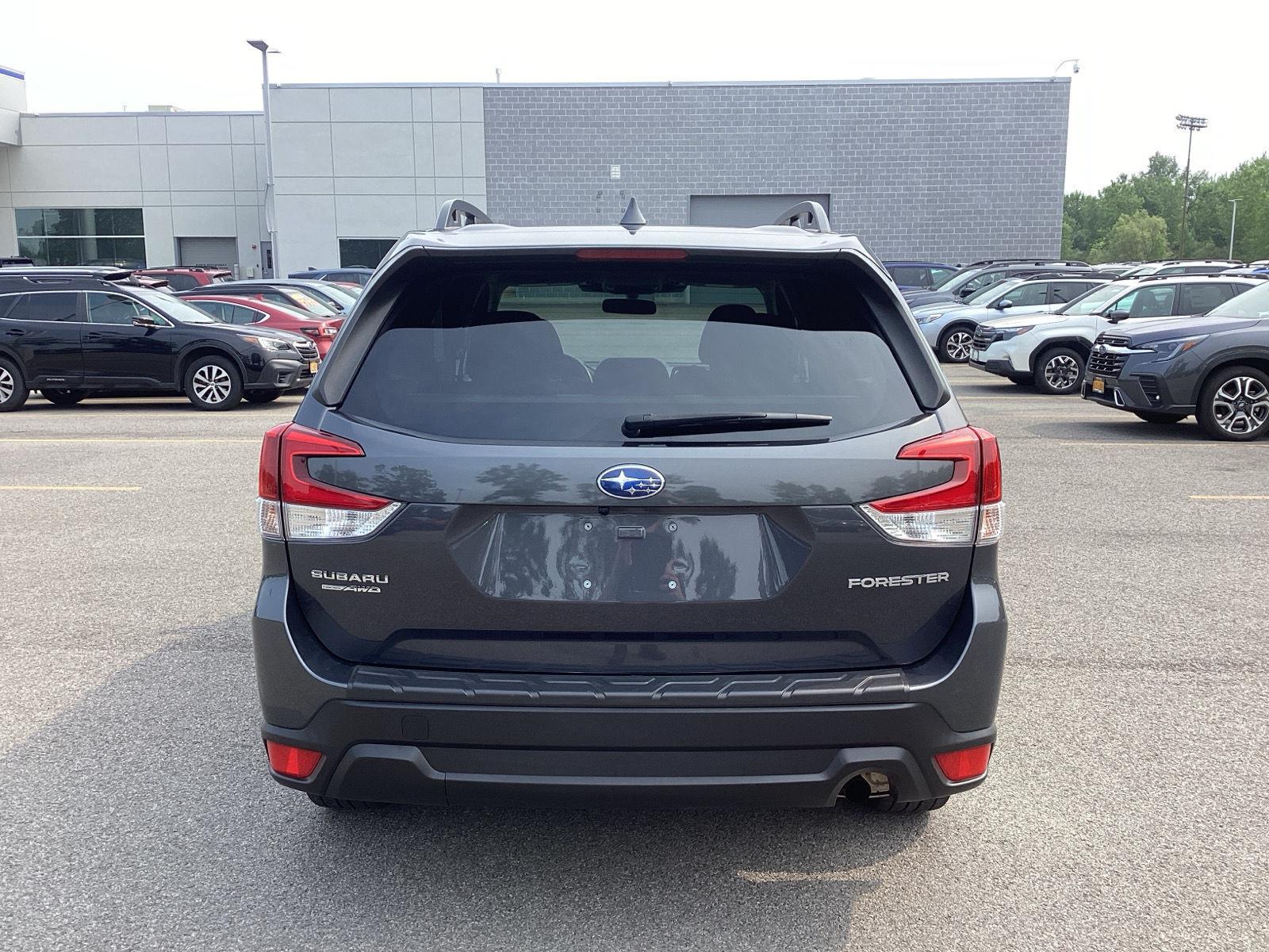 Certified Used 2022 Magnetite Gray Metallic Subaru Premium image 6