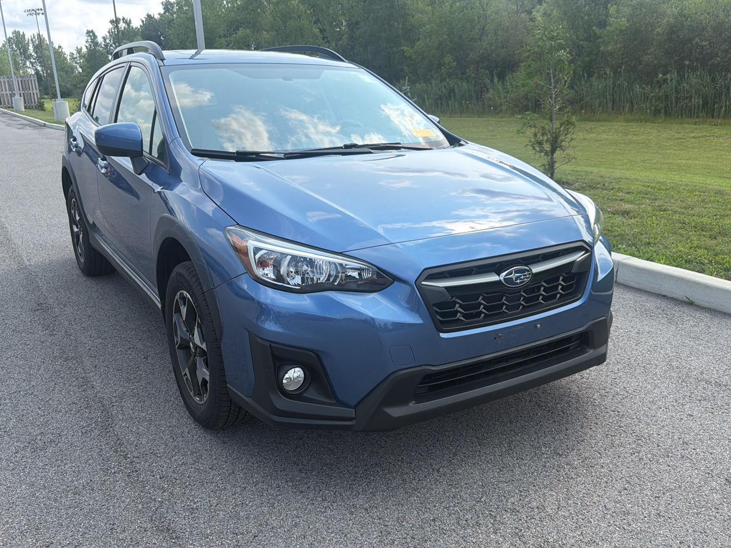 Used 2019 Quartz Blue Pearl Subaru Premium image 2