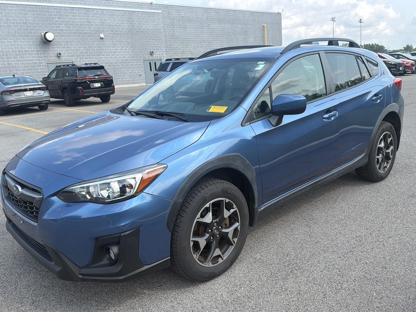 Used 2019 Quartz Blue Pearl Subaru Premium image 8