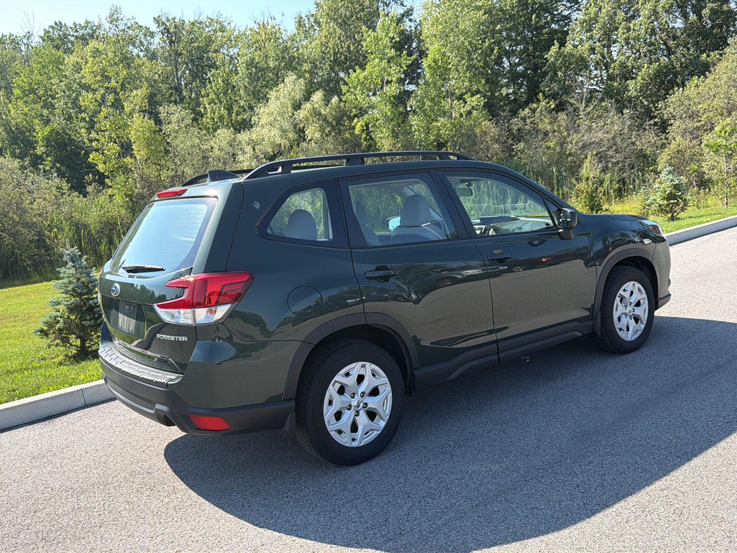 Certified Used 2023 Cascade Green Silica Subaru Base image 4