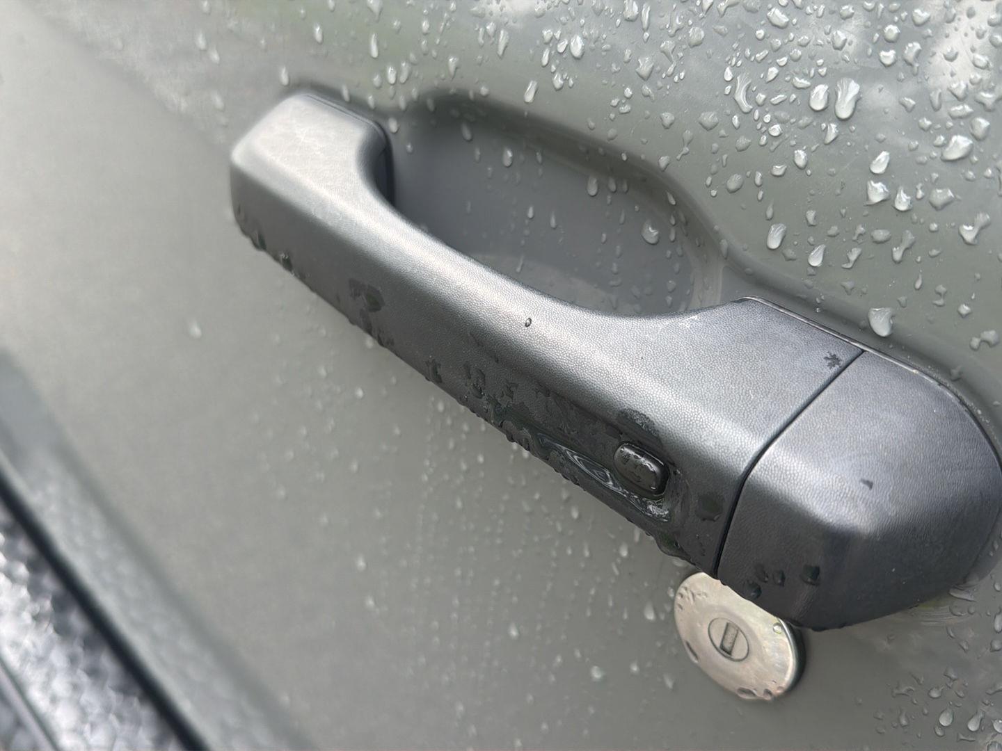 Used 2023 Sting-Gray Clearcoat Jeep Sahara image 10