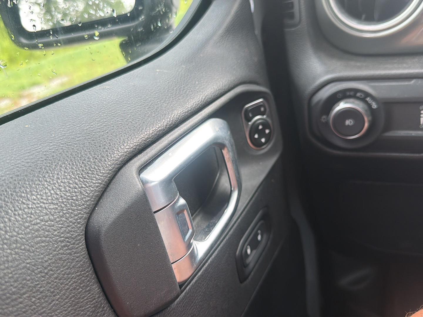 Used 2023 Sting-Gray Clearcoat Jeep Sahara image 12