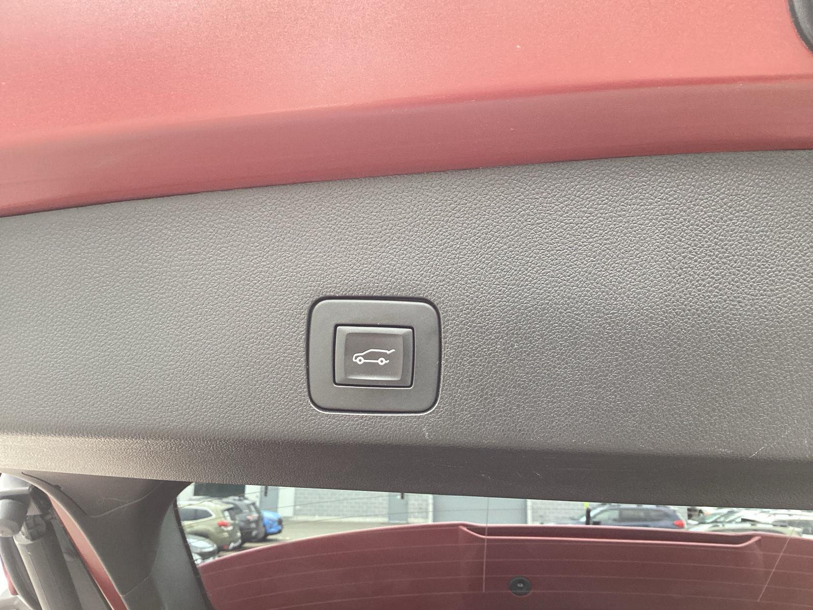 Used 2023 Cinnabar Metallic Buick Essence image 8