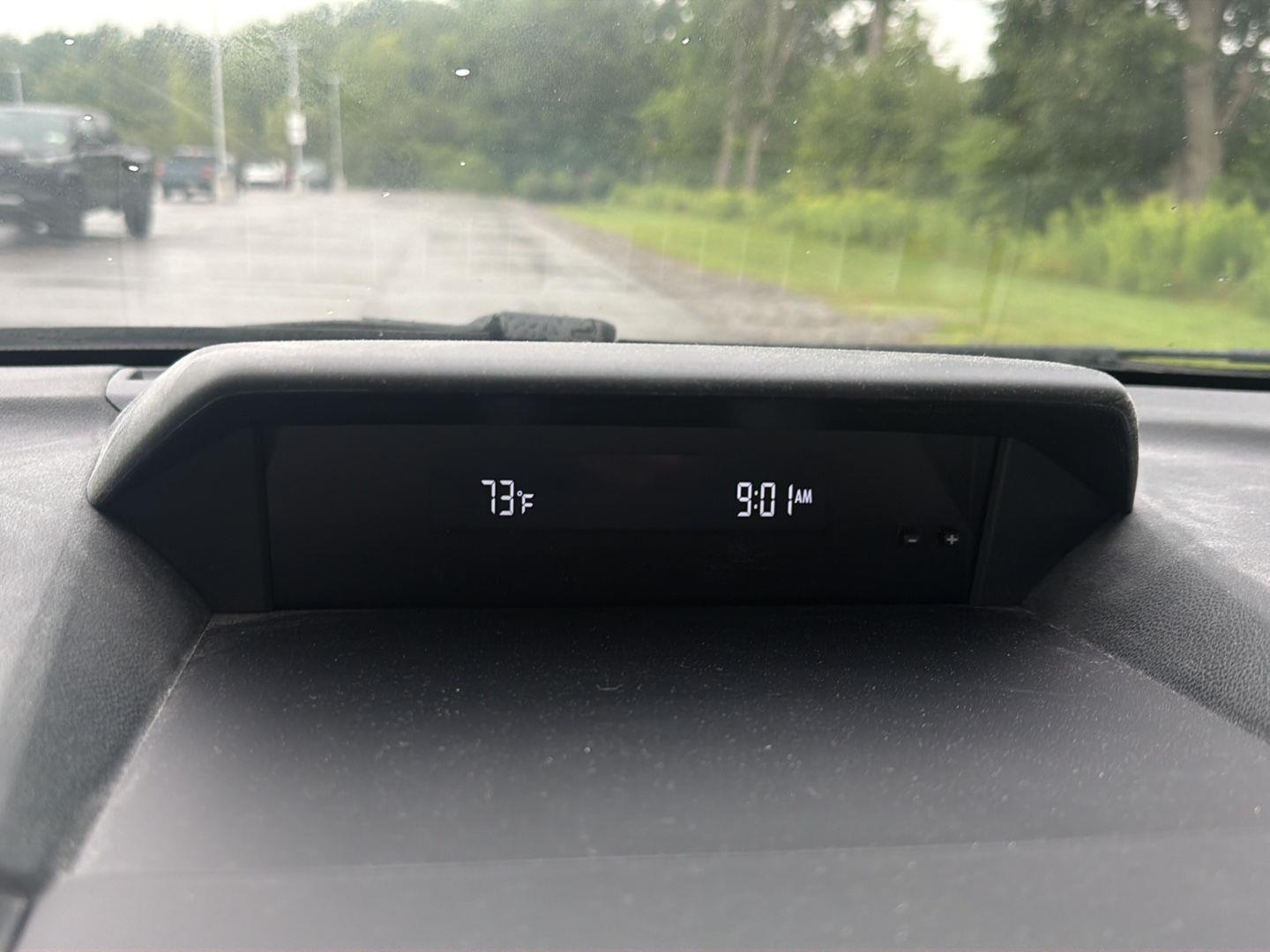 Used 2018 Crystal White Pearl Subaru Premium image 15
