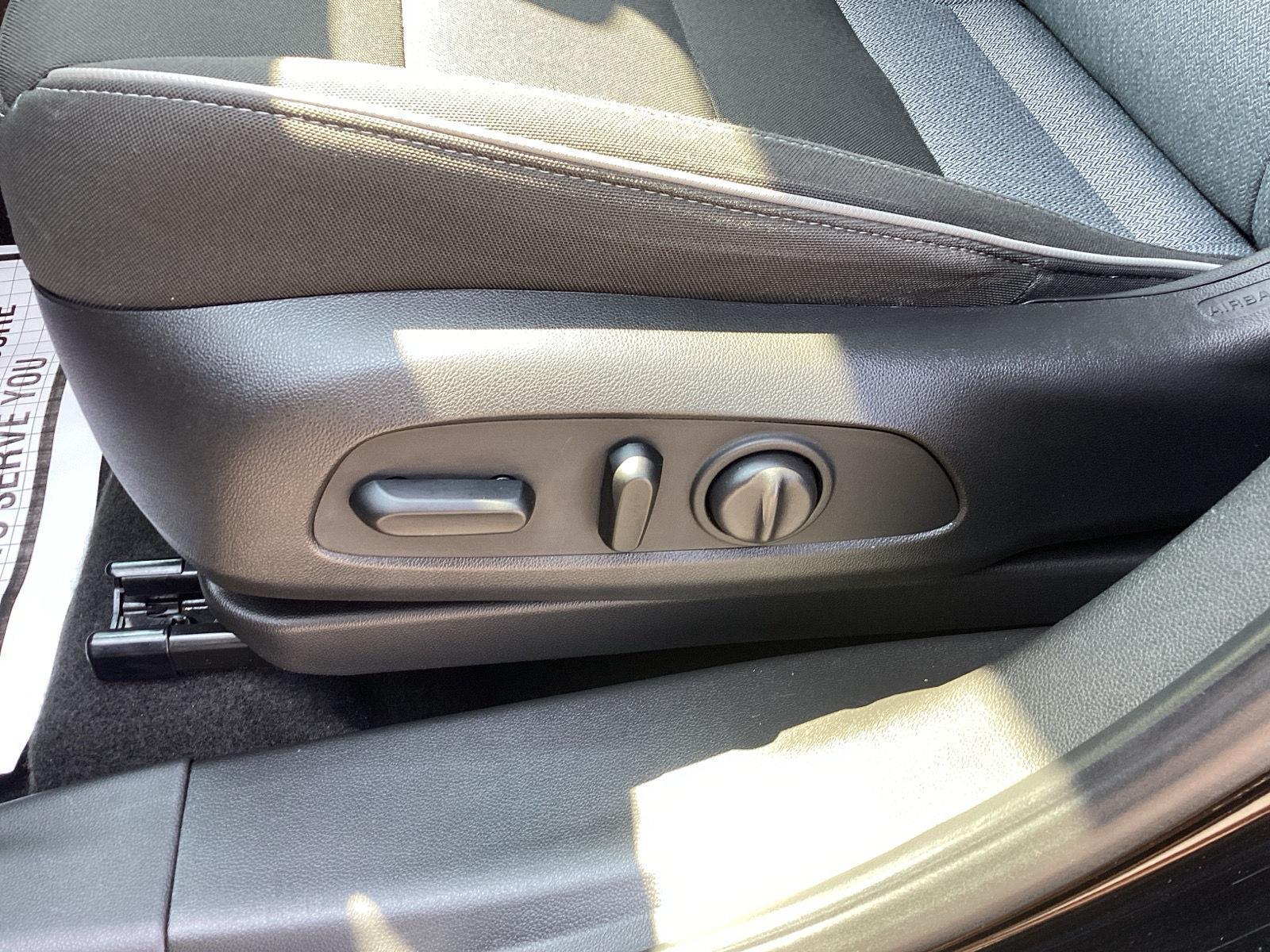 Used 2022 Mosaic Black Metallic Chevrolet LT image 16
