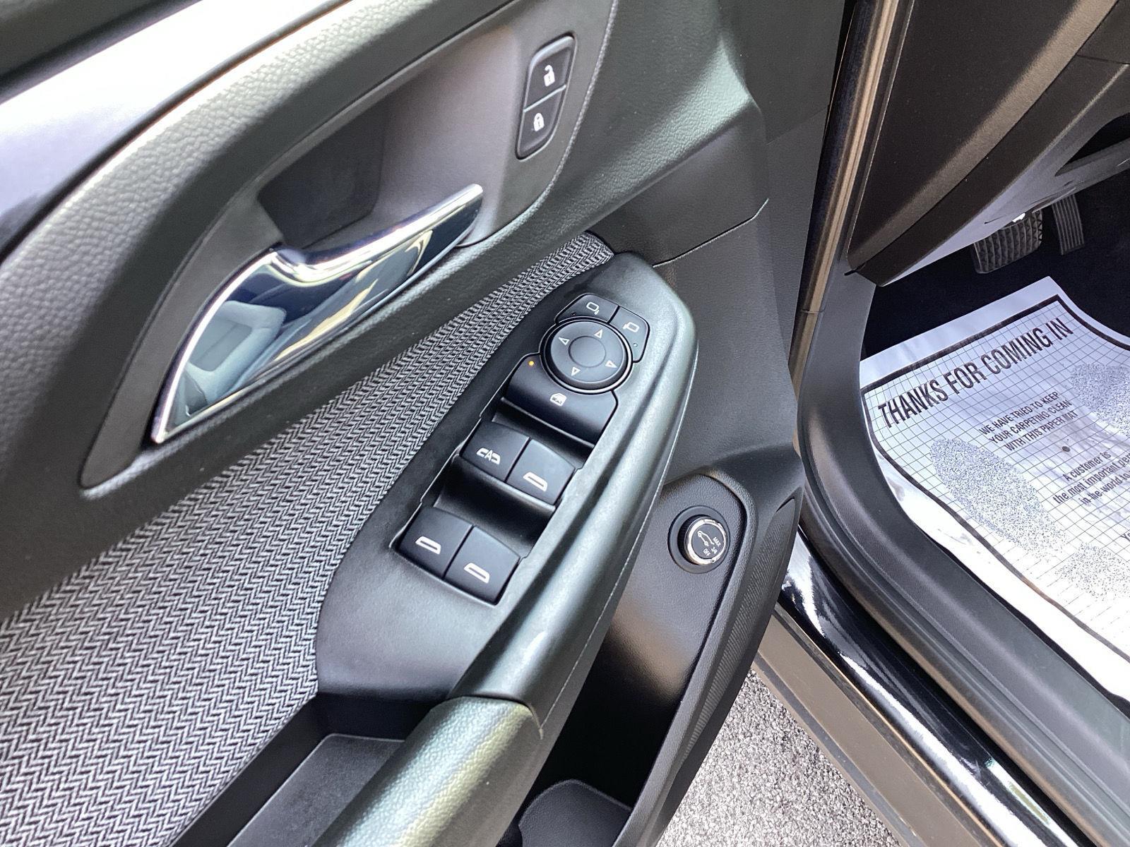 Used 2022 Mosaic Black Metallic Chevrolet LT image 17