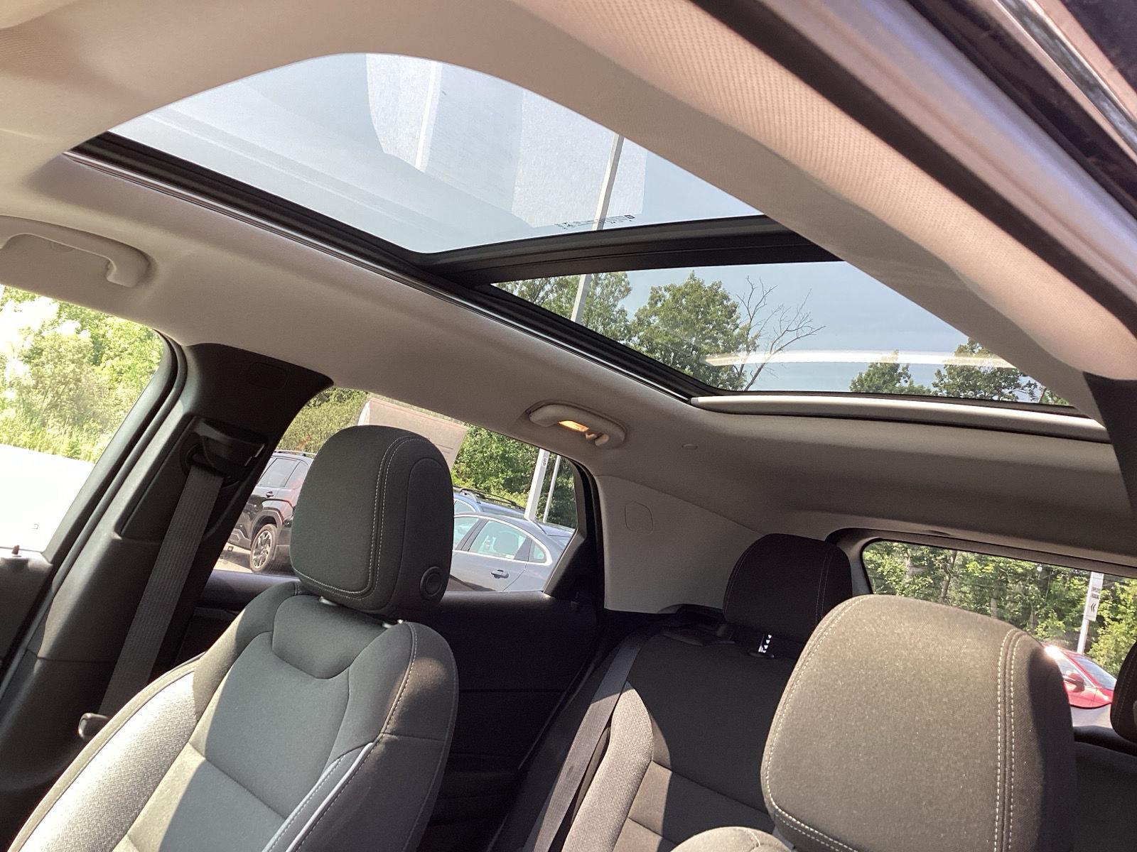 Used 2022 Mosaic Black Metallic Chevrolet LT image 18