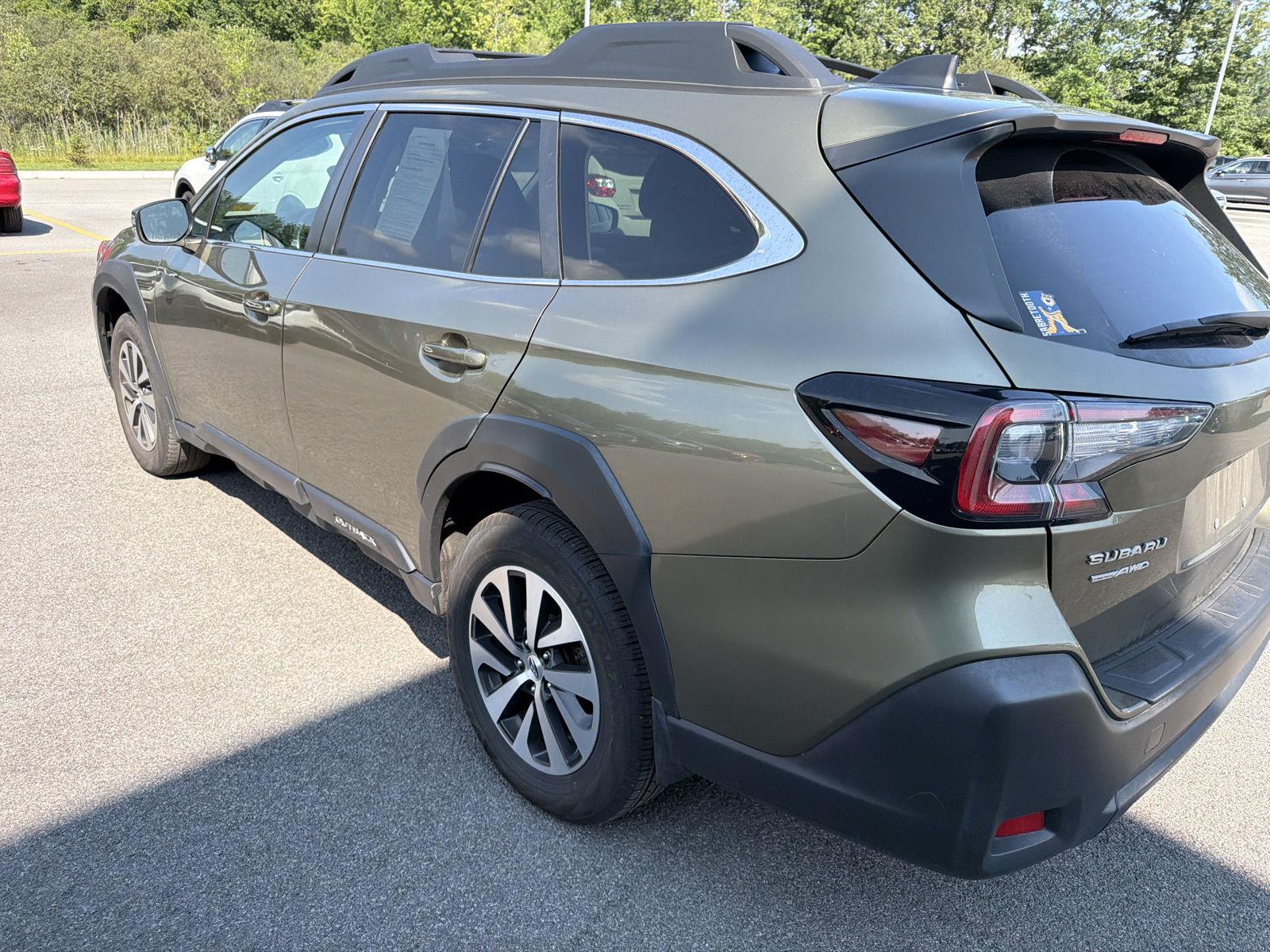 Used 2025 Autumn Green Metallic Subaru Premium image 5