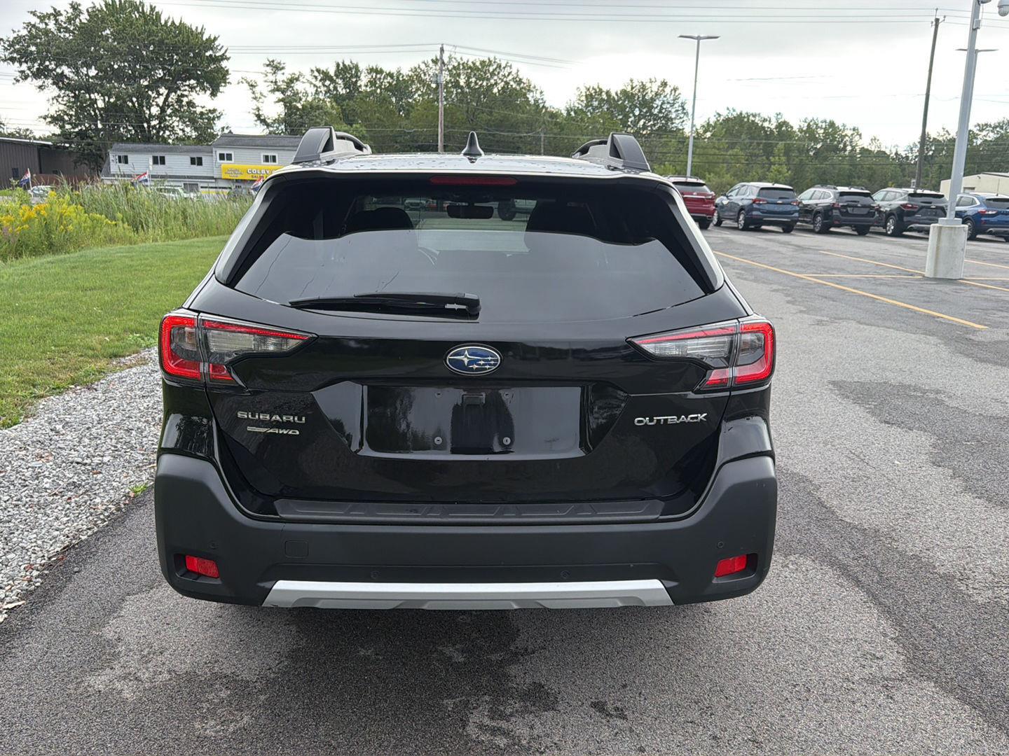Used 2024 Crystal Black Silica Subaru Limited image 5