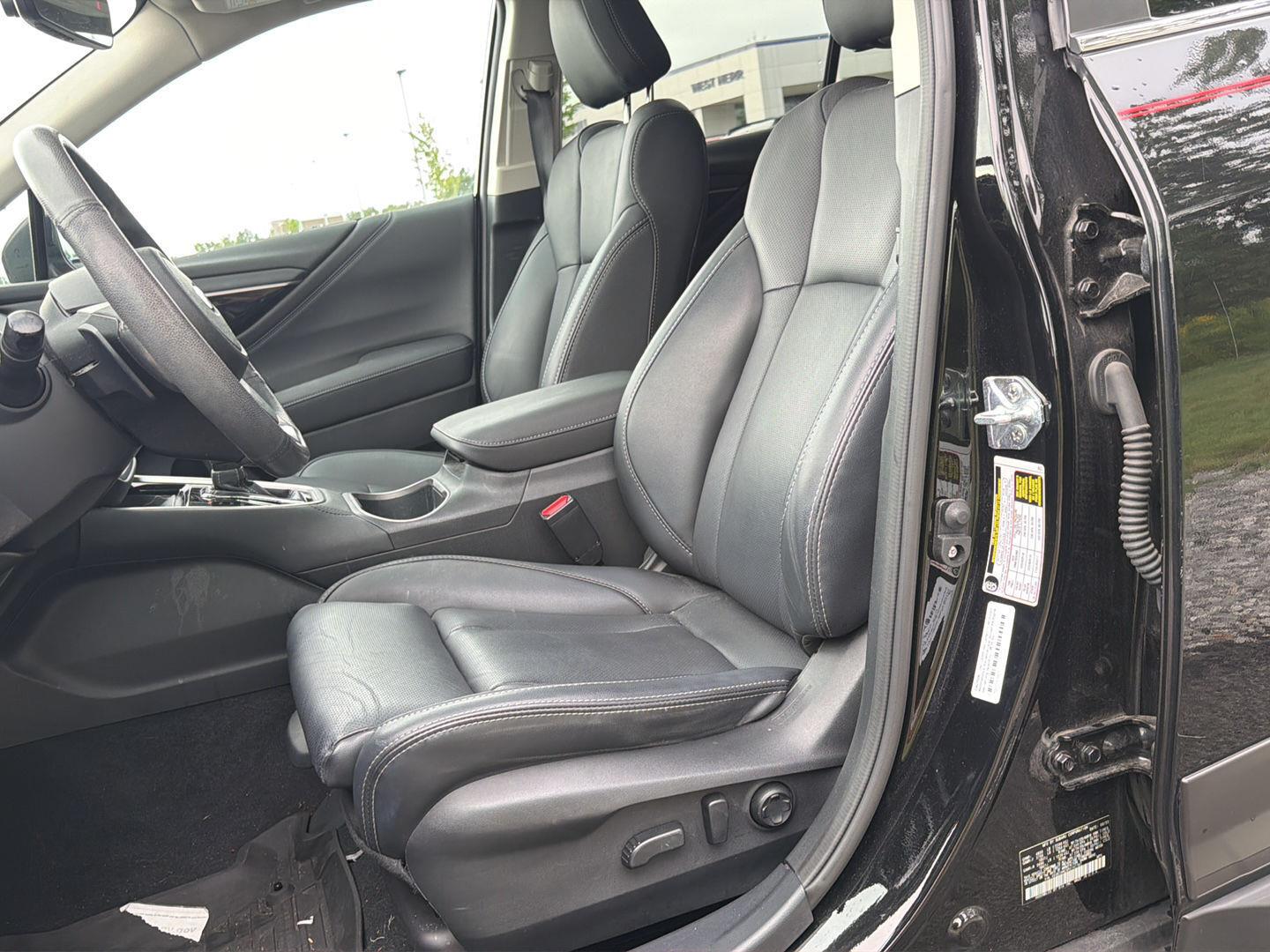 Used 2024 Crystal Black Silica Subaru Limited image 16