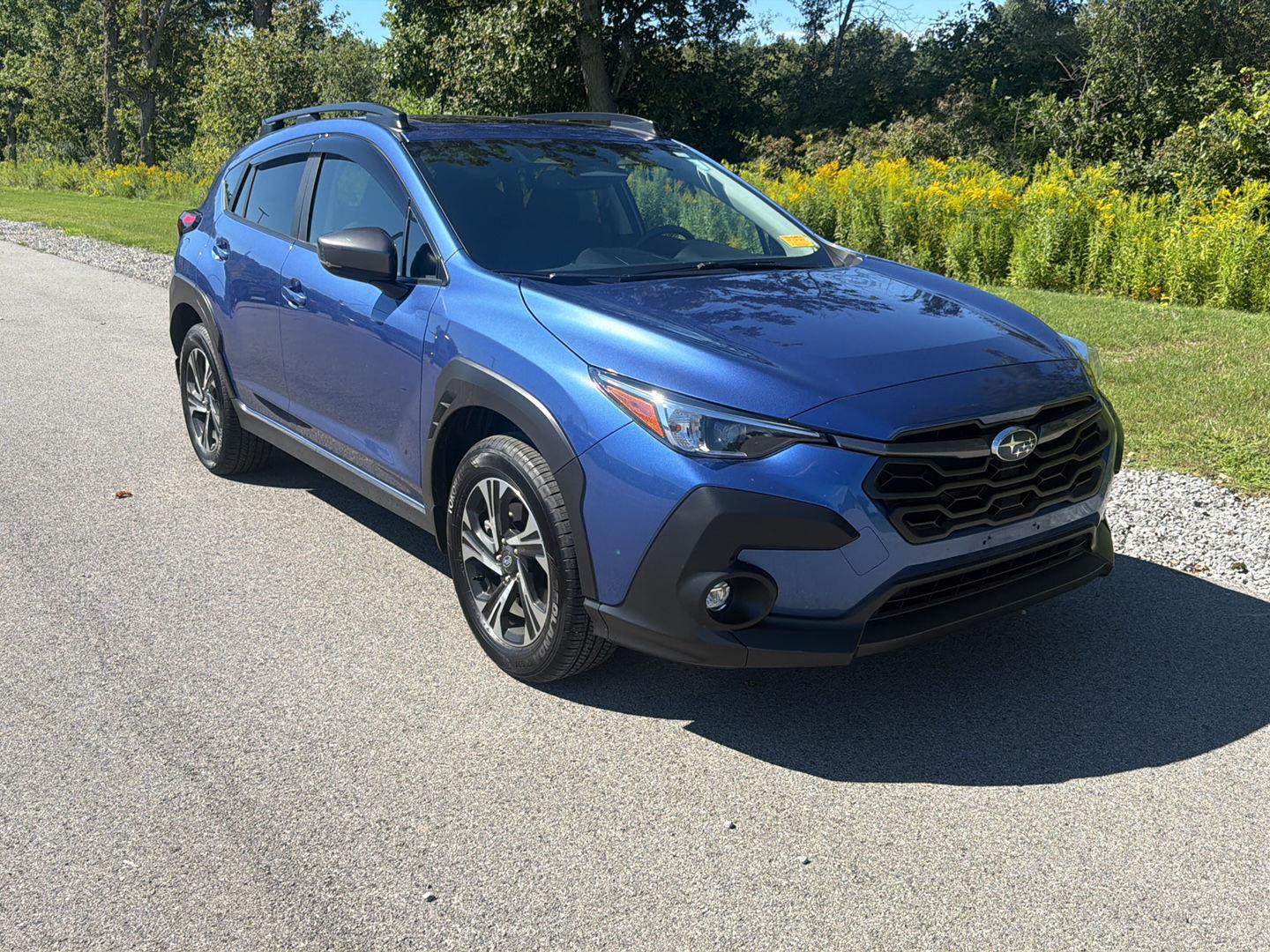 Certified Used 2025 Daybreak Blue Pearl Subaru Premium image 2
