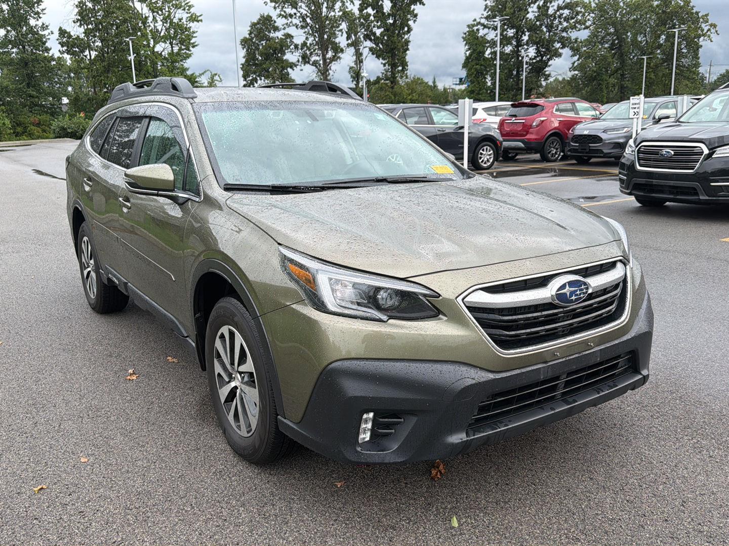 Used 2022 Autumn Green Metallic Subaru Premium image 2