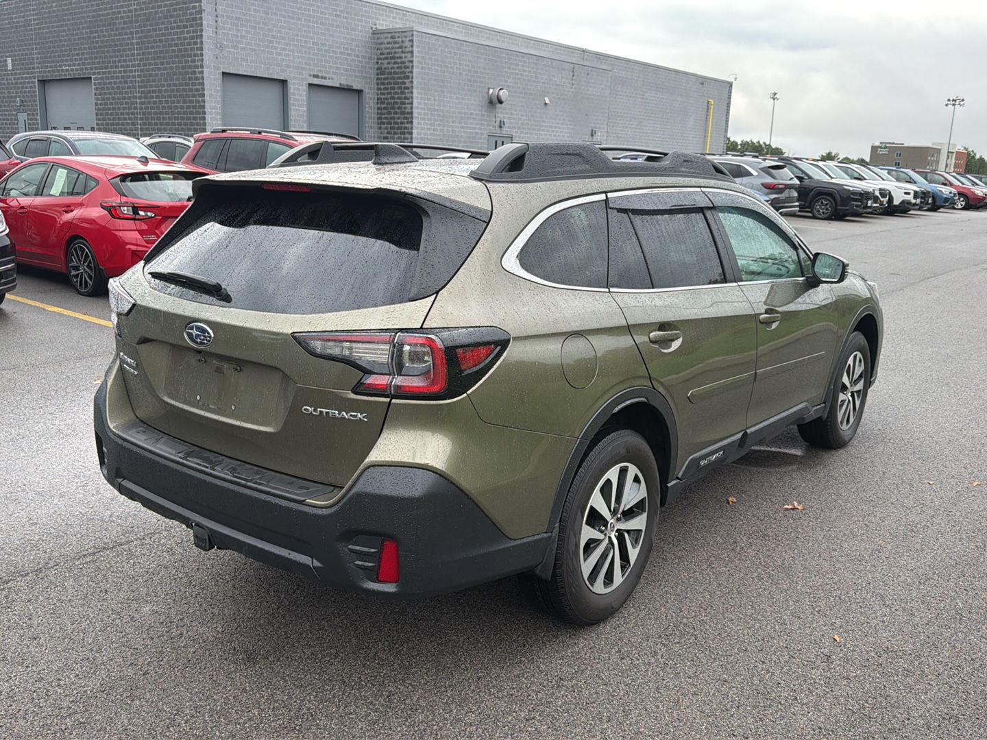 Used 2022 Autumn Green Metallic Subaru Premium image 4
