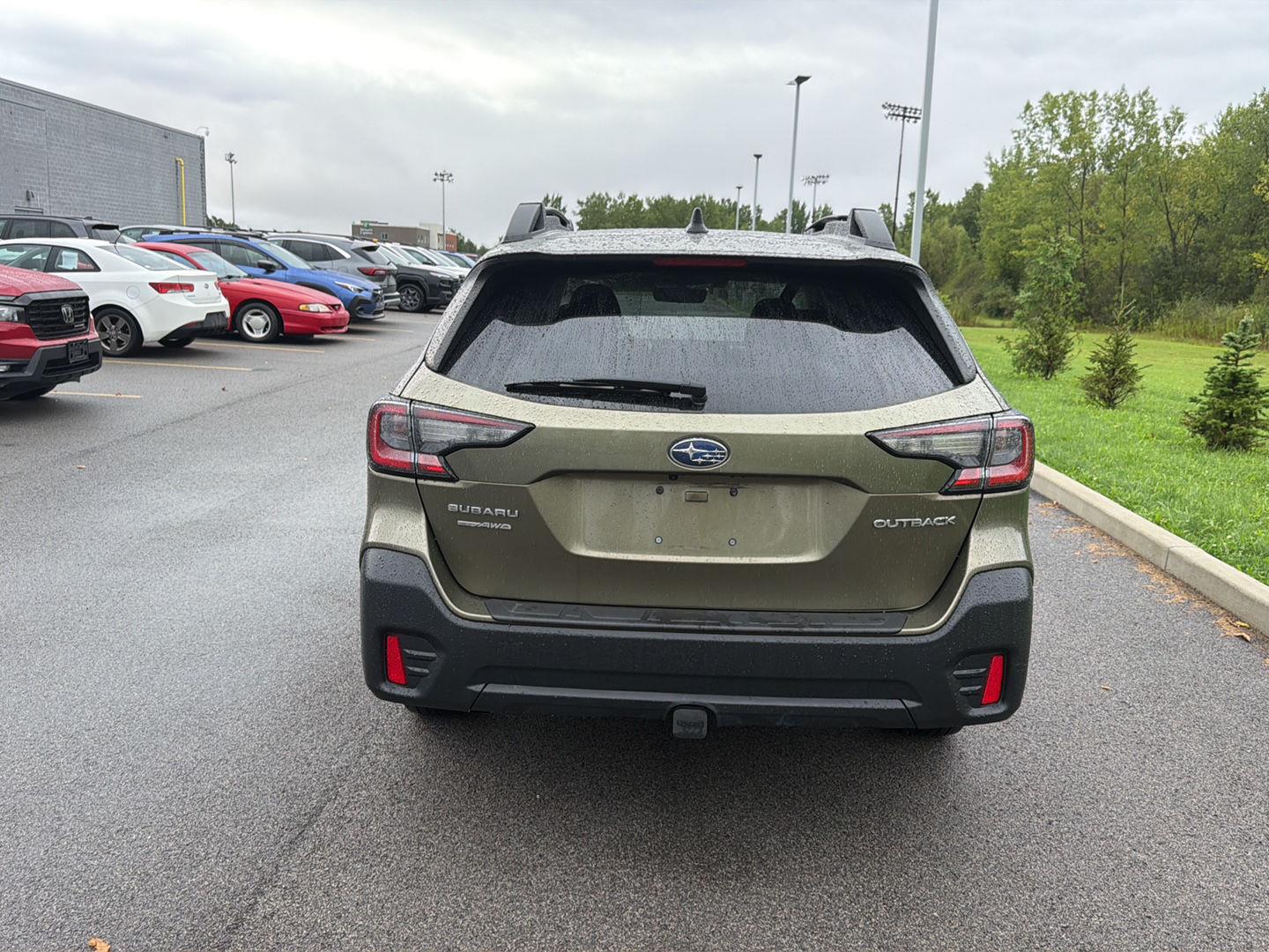 Used 2022 Autumn Green Metallic Subaru Premium image 5