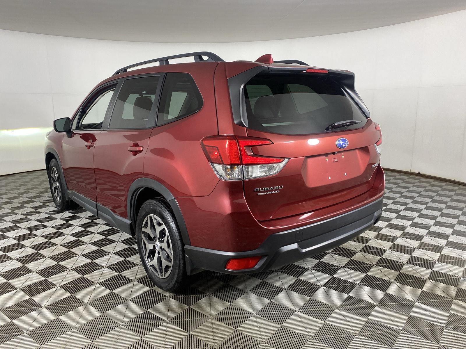 Used 2022 Crimson Red Pearl Subaru Premium image 8