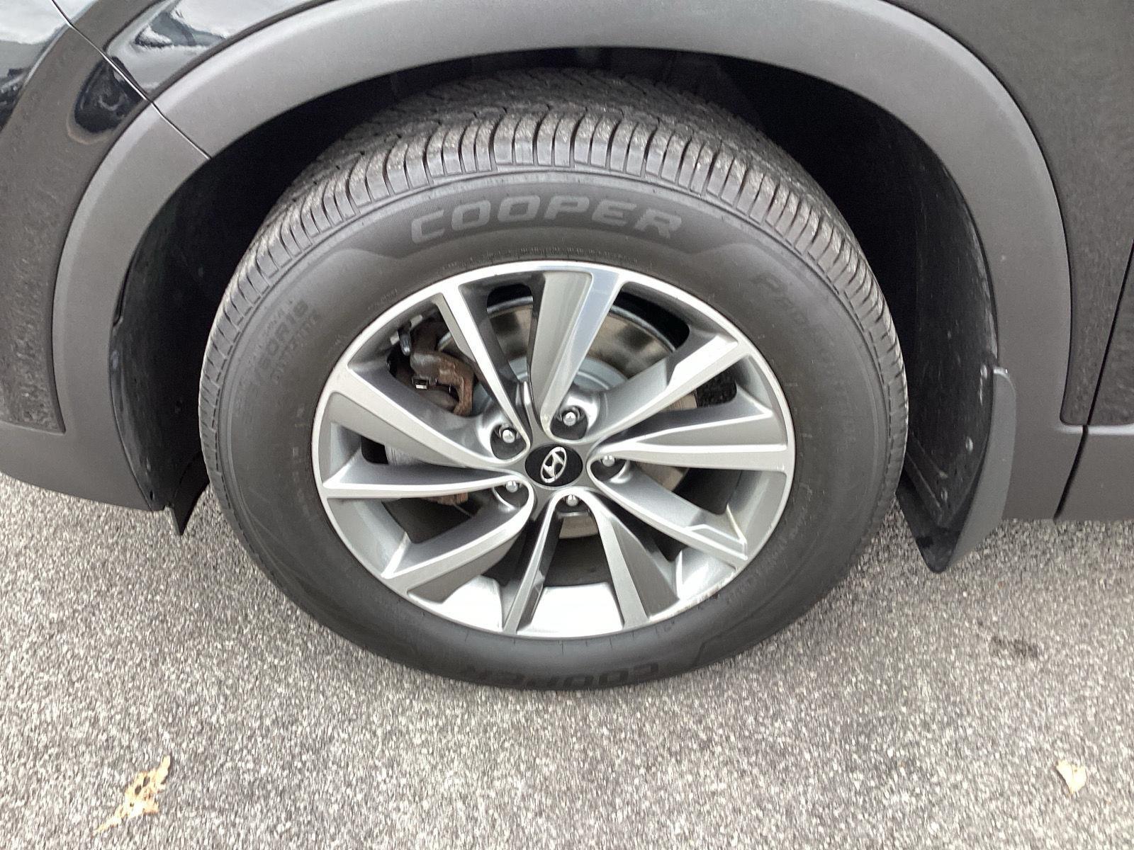 Used 2020 Twilight Black Hyundai SEL image 12