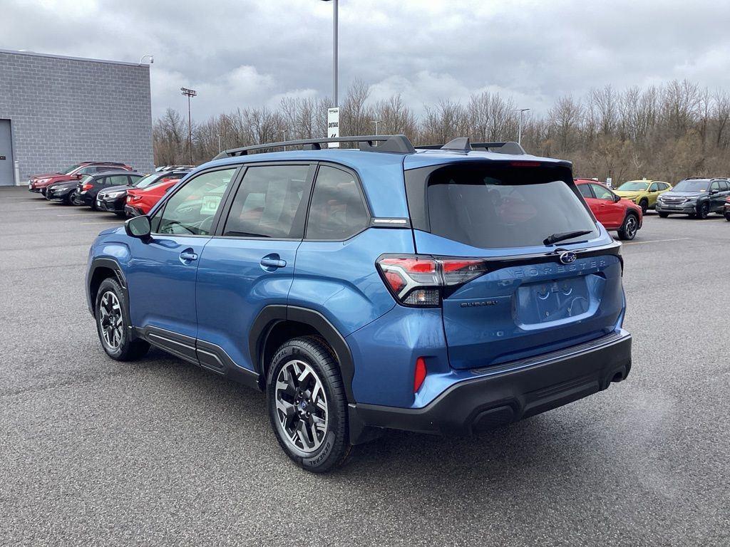 Certified Used 2025 Horizon Blue Subaru Premium image 5