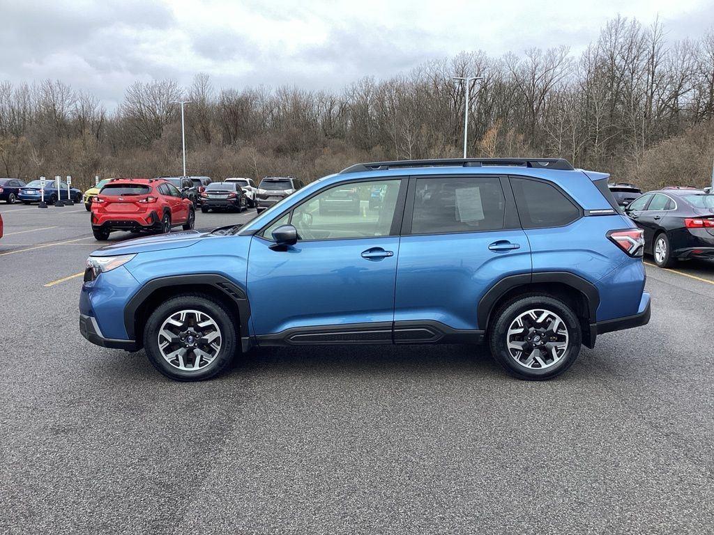 Certified Used 2025 Horizon Blue Subaru Premium image 4