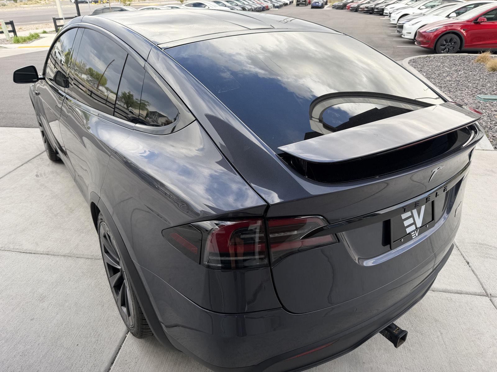2022 Tesla Model X Plaid - Photo 6