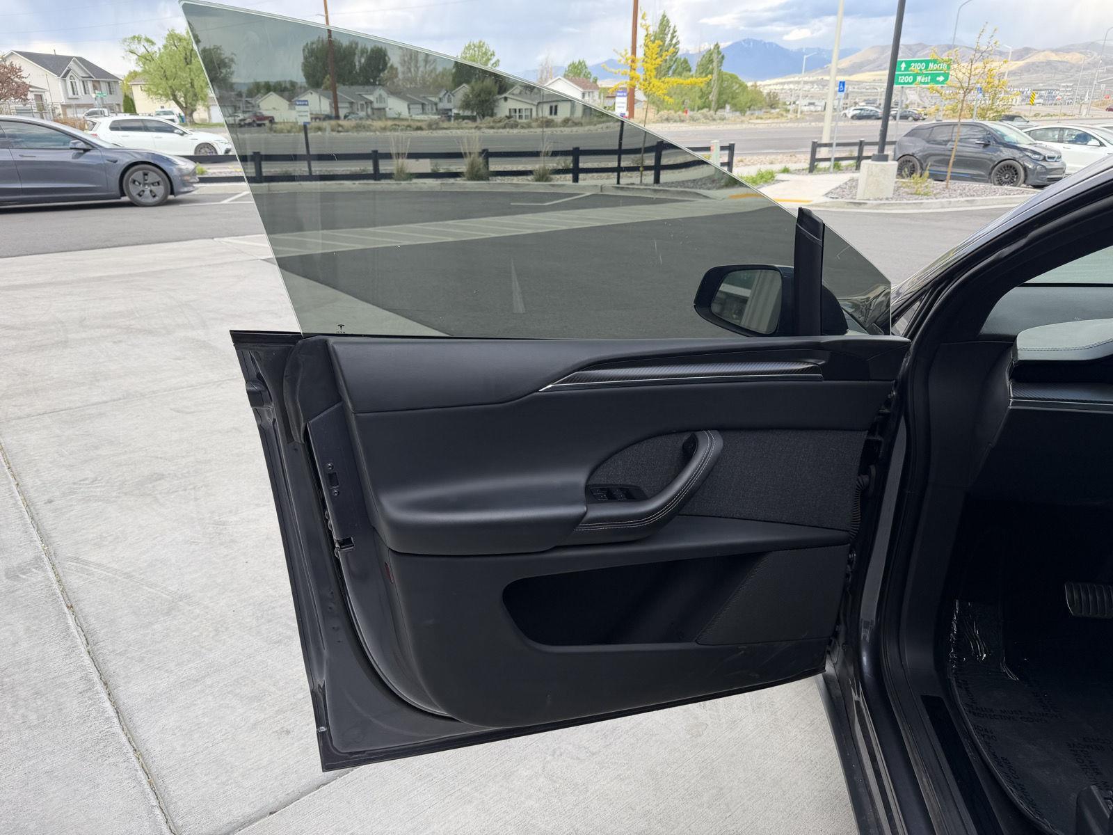 2022 Tesla Model X Plaid - Photo 11