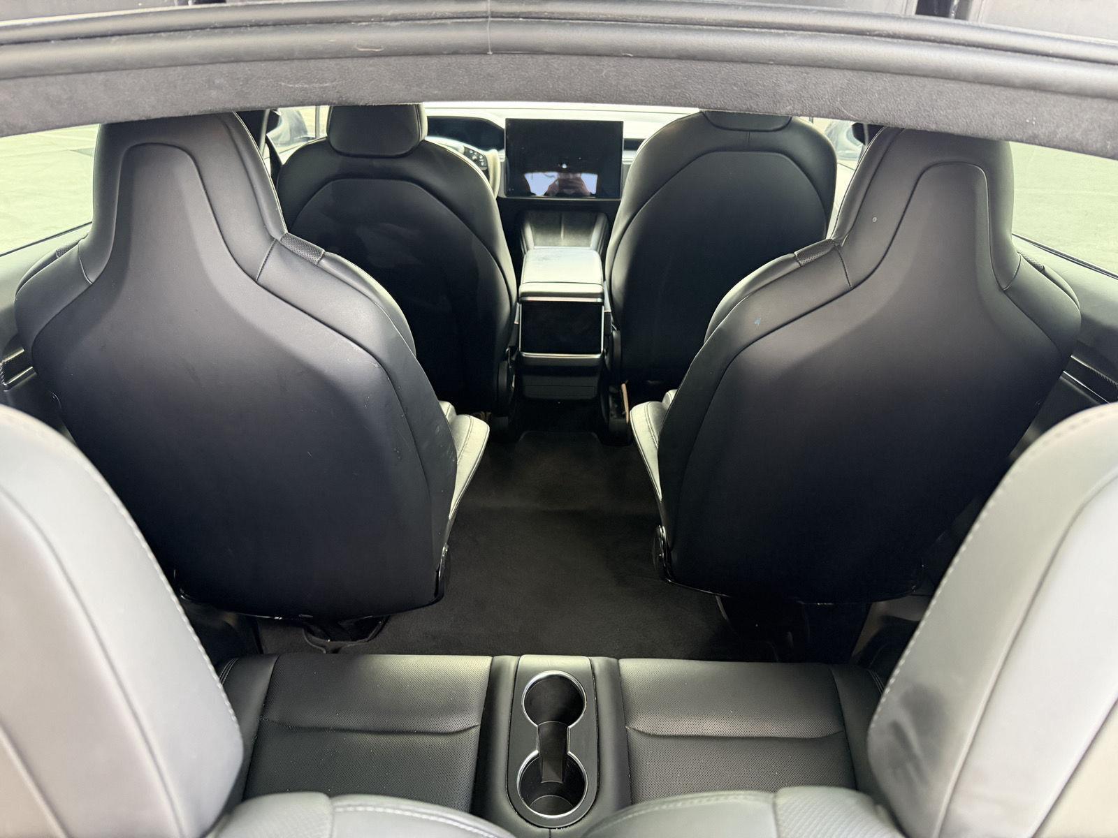 2022 Tesla Model X Plaid - Photo 19