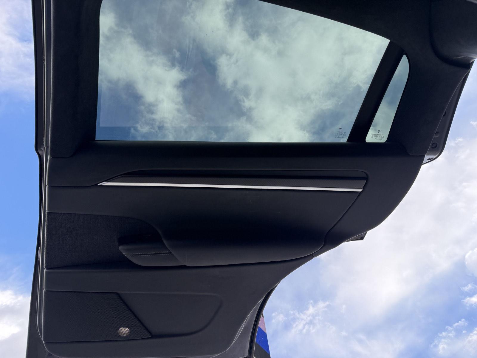 2022 Tesla Model X Plaid - Photo 20
